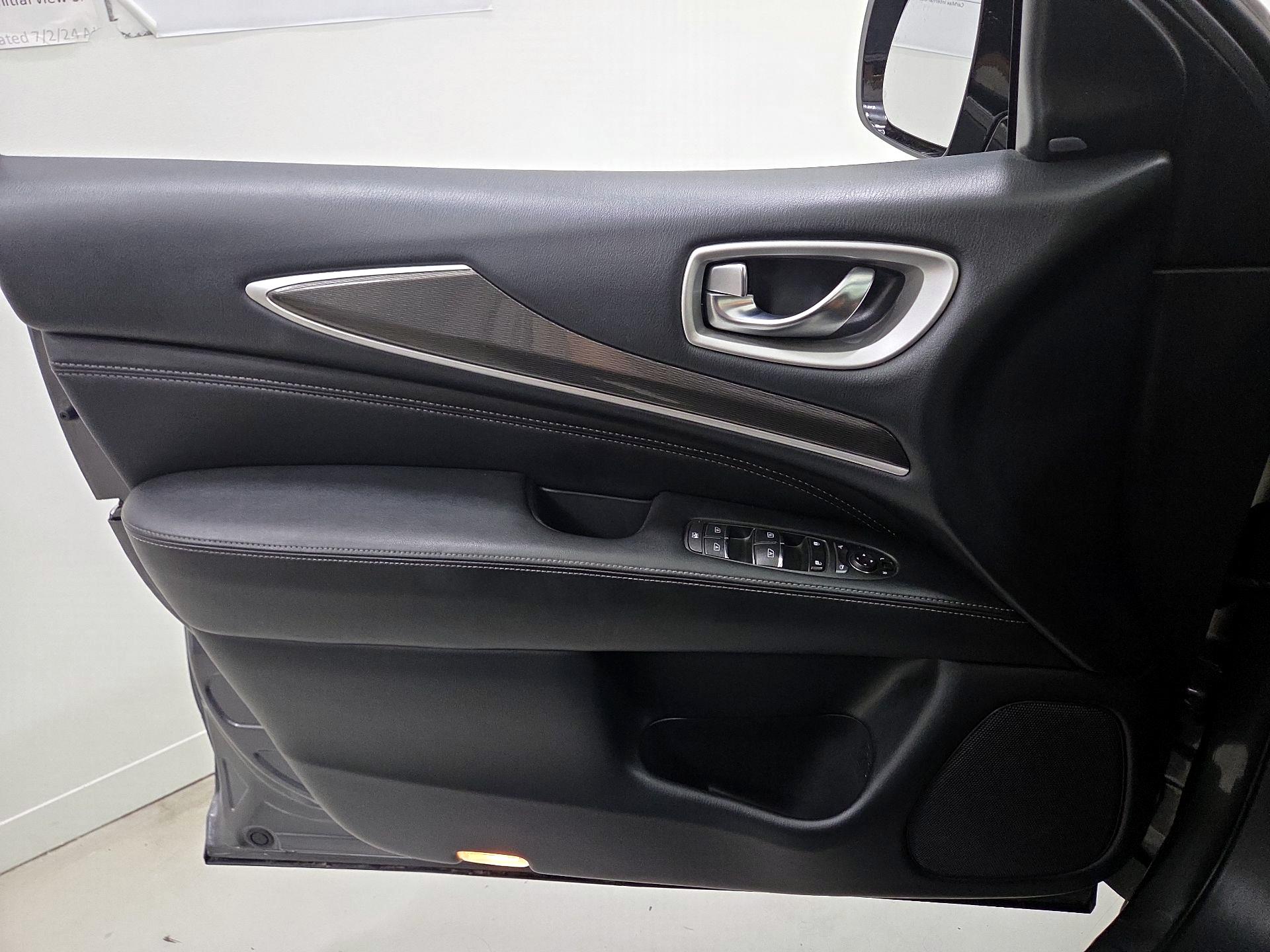 Thumbnail: 2020 INFINITI QX60 - 12