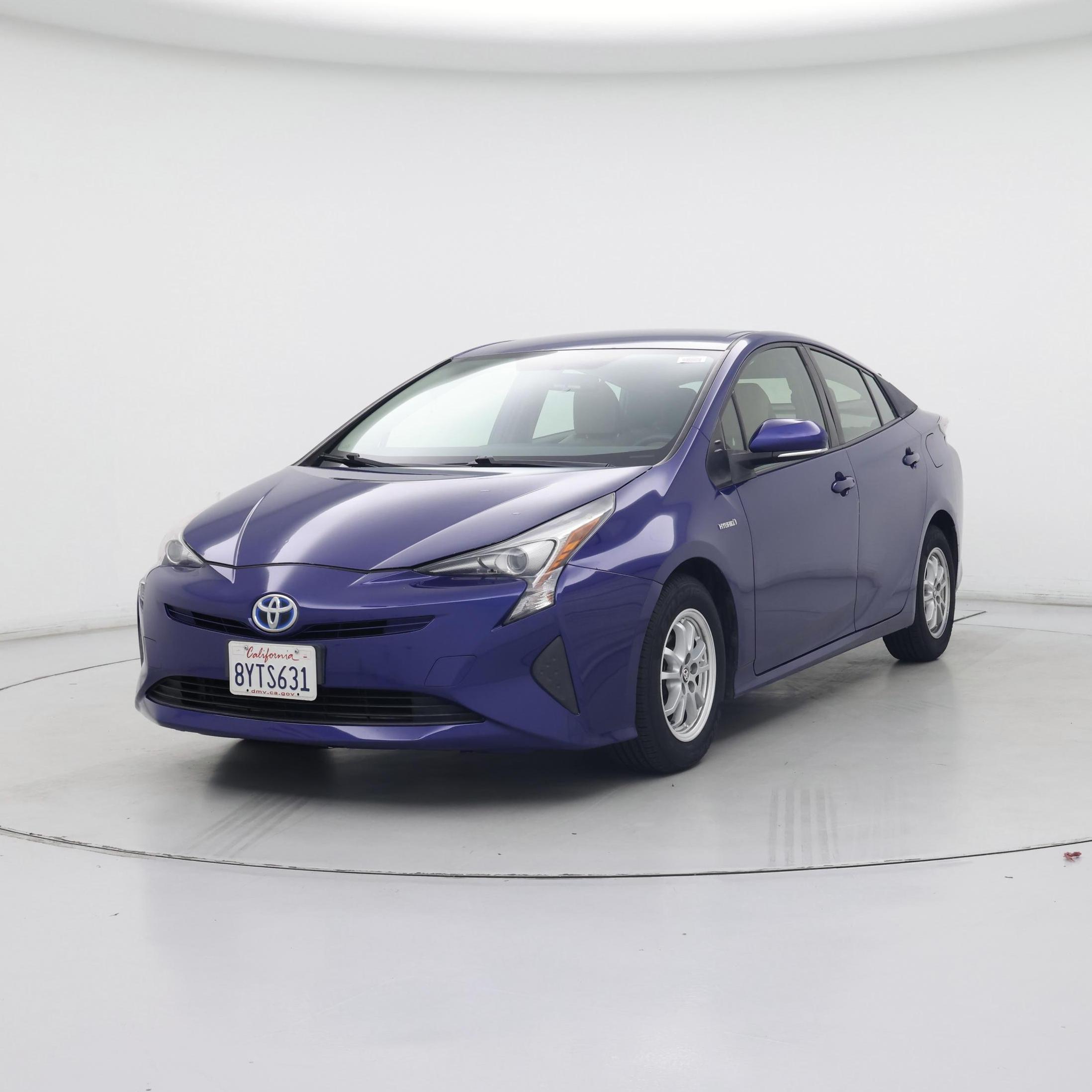 Thumbnail: 2016 Toyota Prius - 4