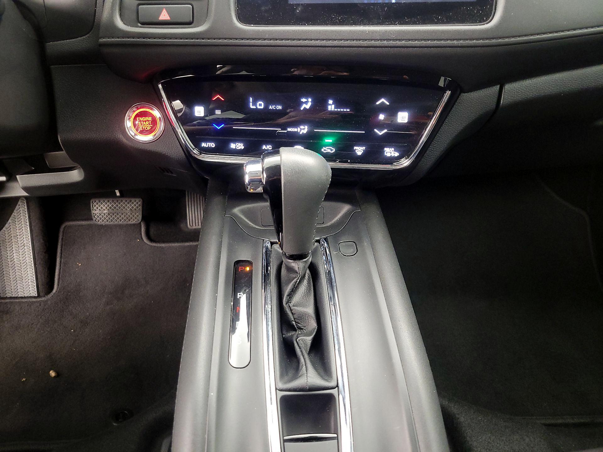 Thumbnail: 2019 Honda HR-V - 17