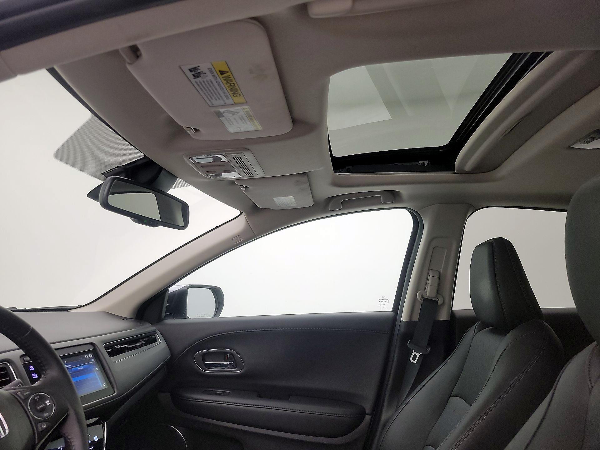 Thumbnail: 2019 Honda HR-V - 19