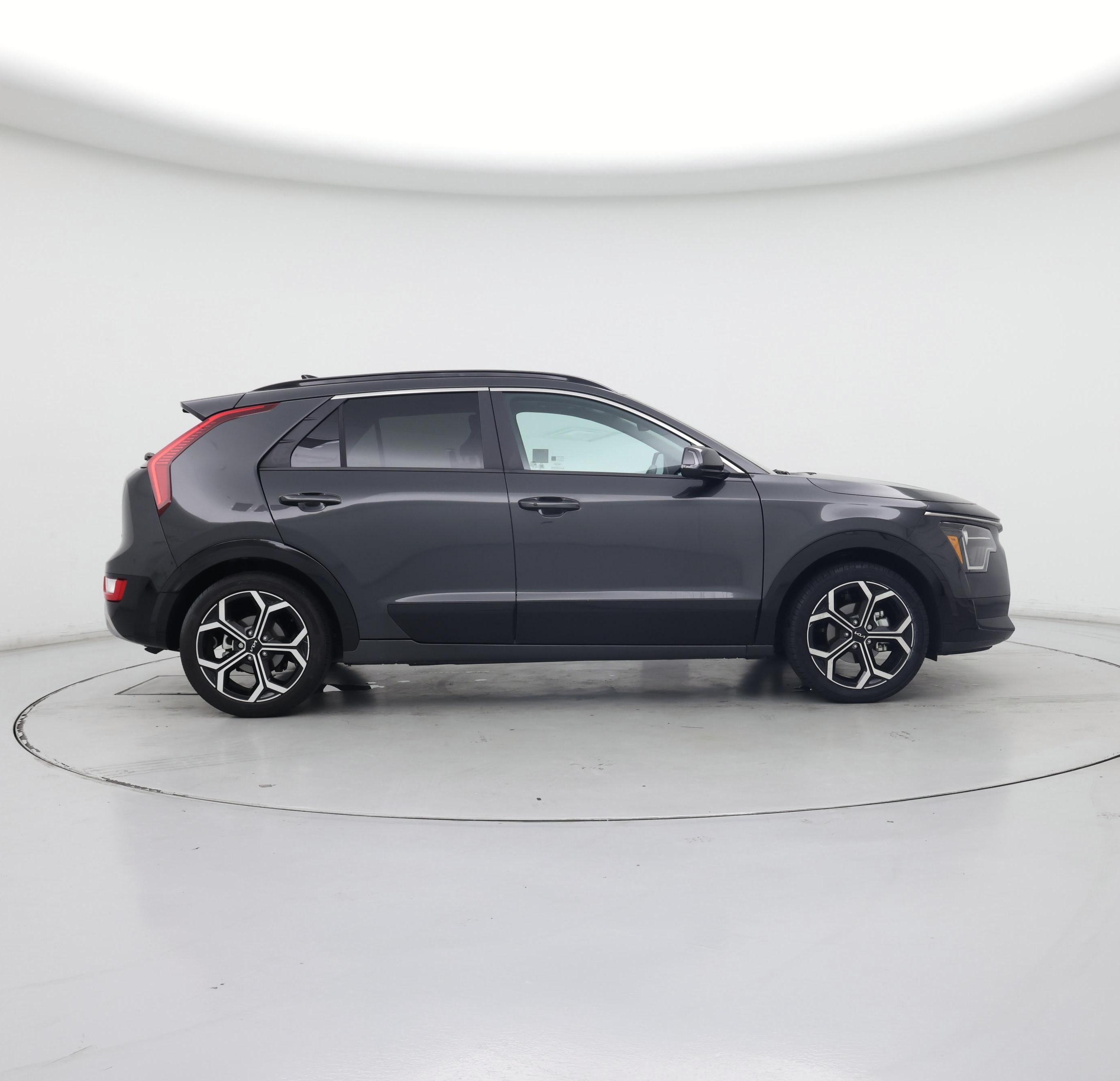 Thumbnail: 2025 Kia Niro - 7