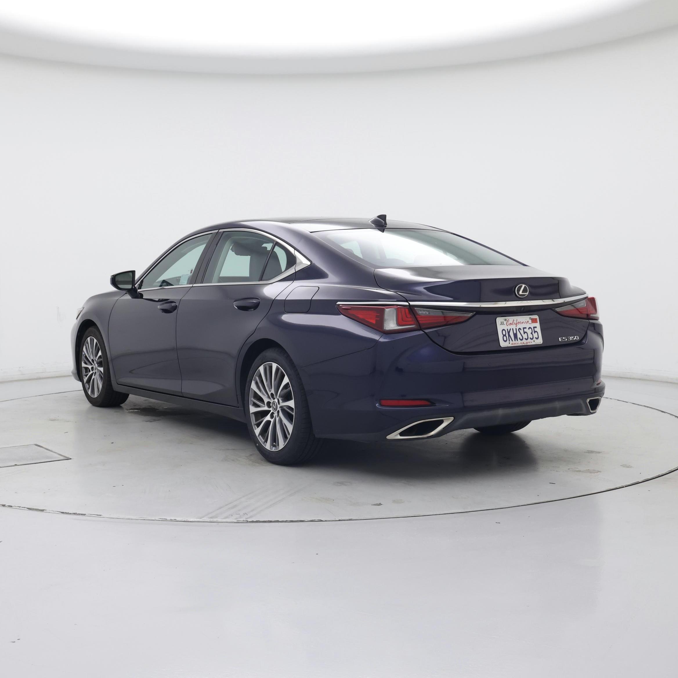 Thumbnail: 2019 Lexus ES - 2