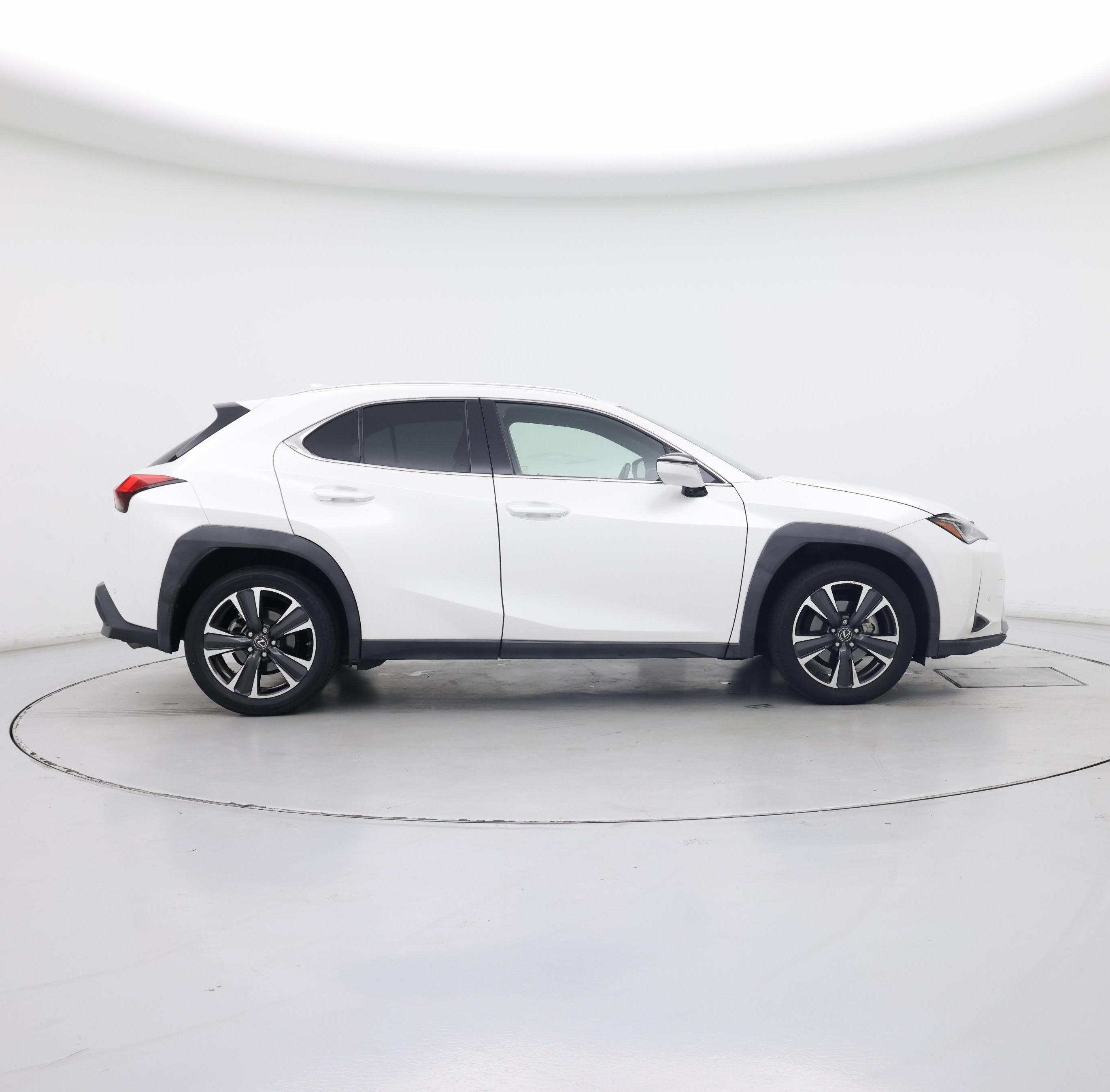 Thumbnail: 2021 Lexus UX - 7