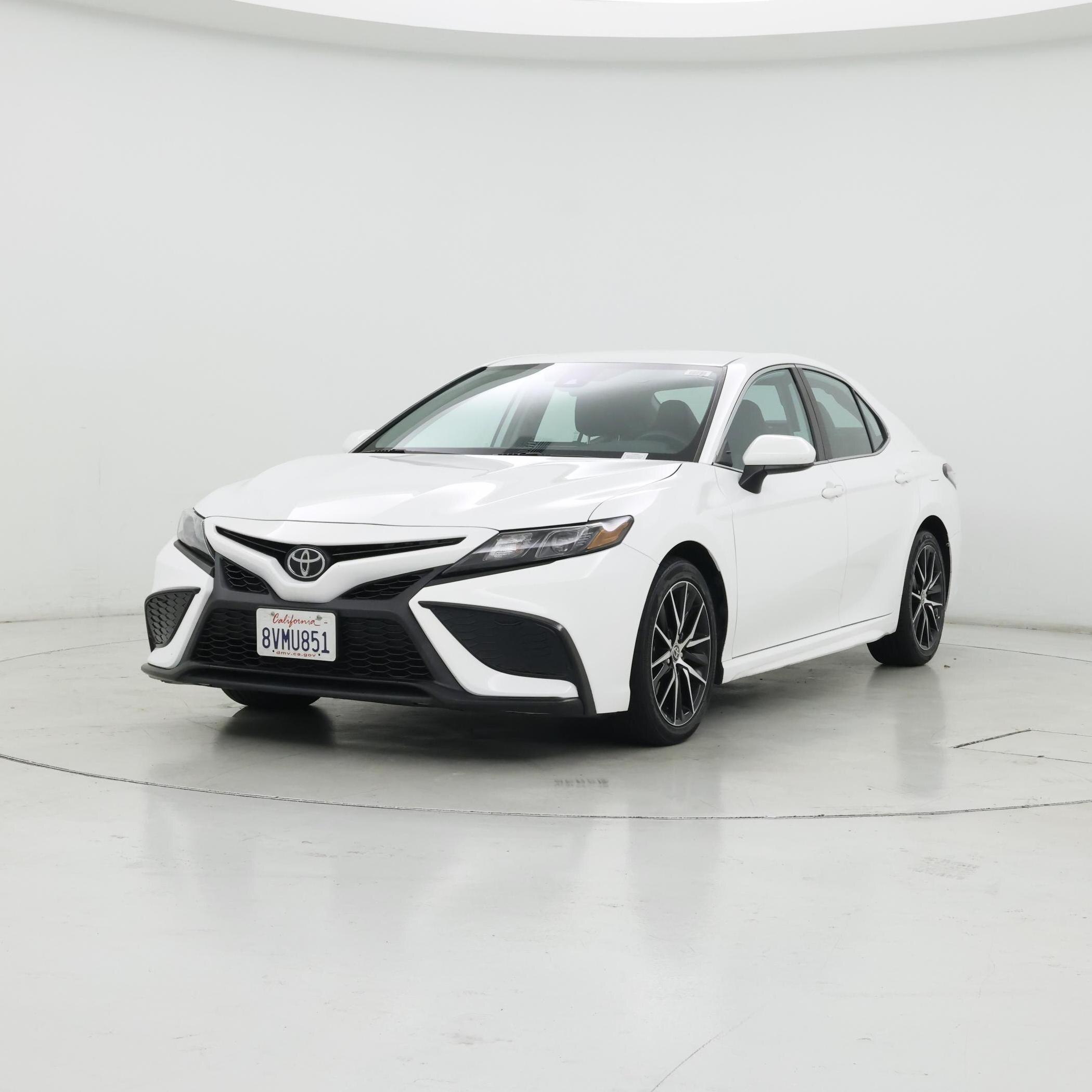 Thumbnail: 2021 Toyota Camry - 4