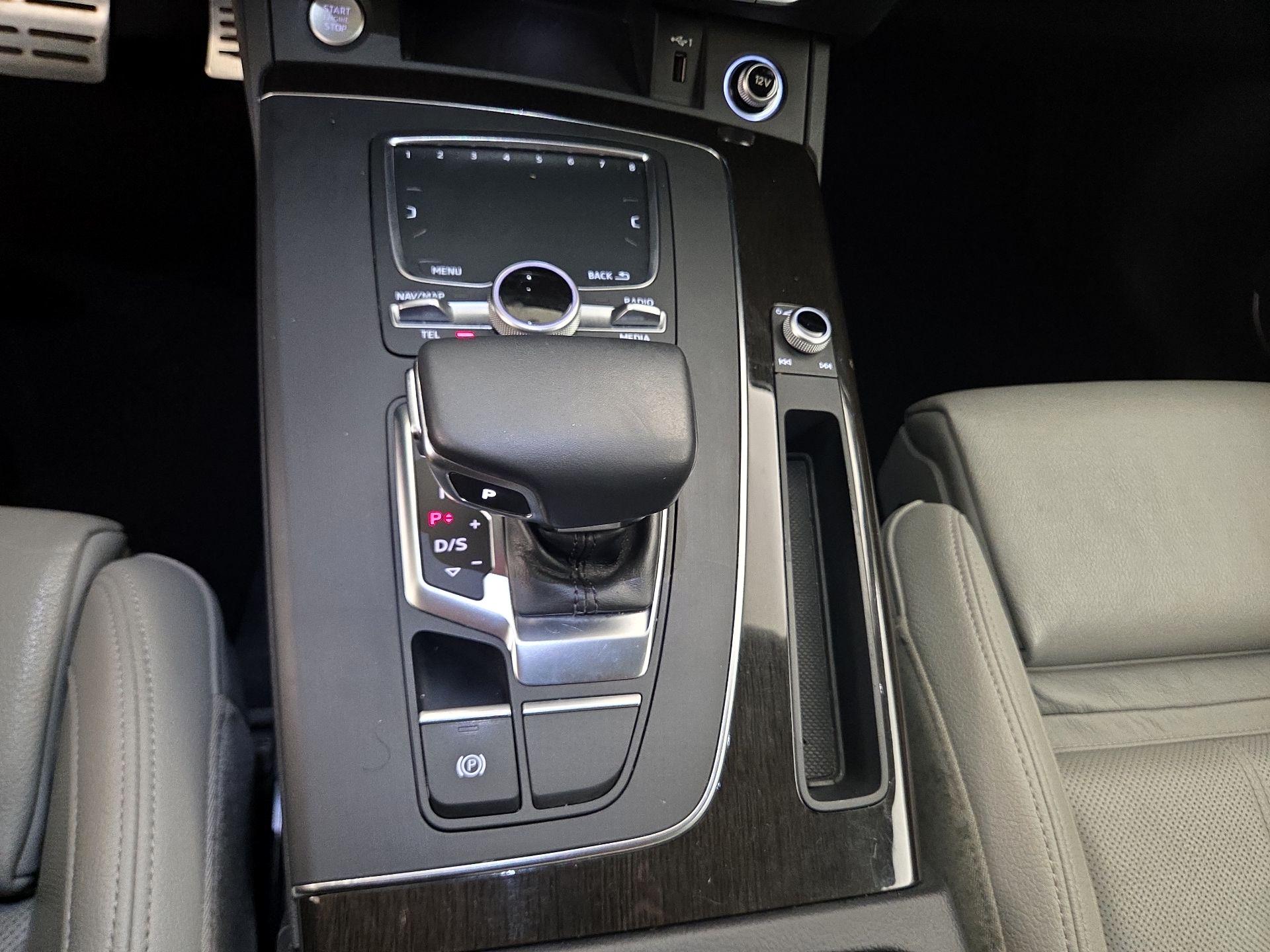 Thumbnail: 2018 Audi Q5 - 18