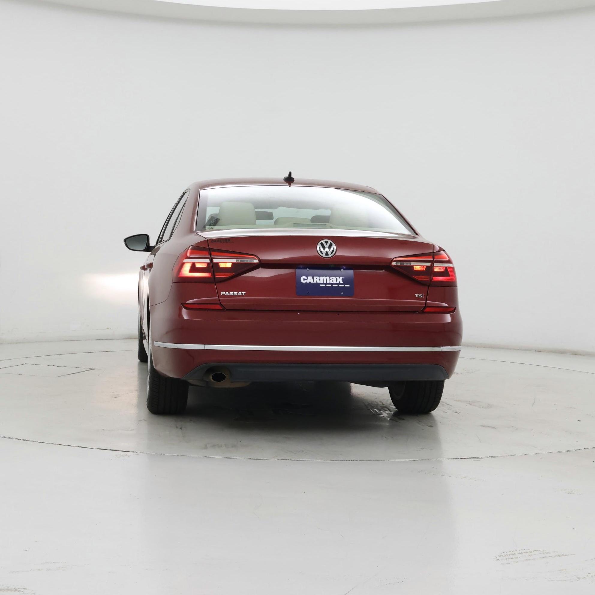 Thumbnail: 2019 Volkswagen Passat - 6