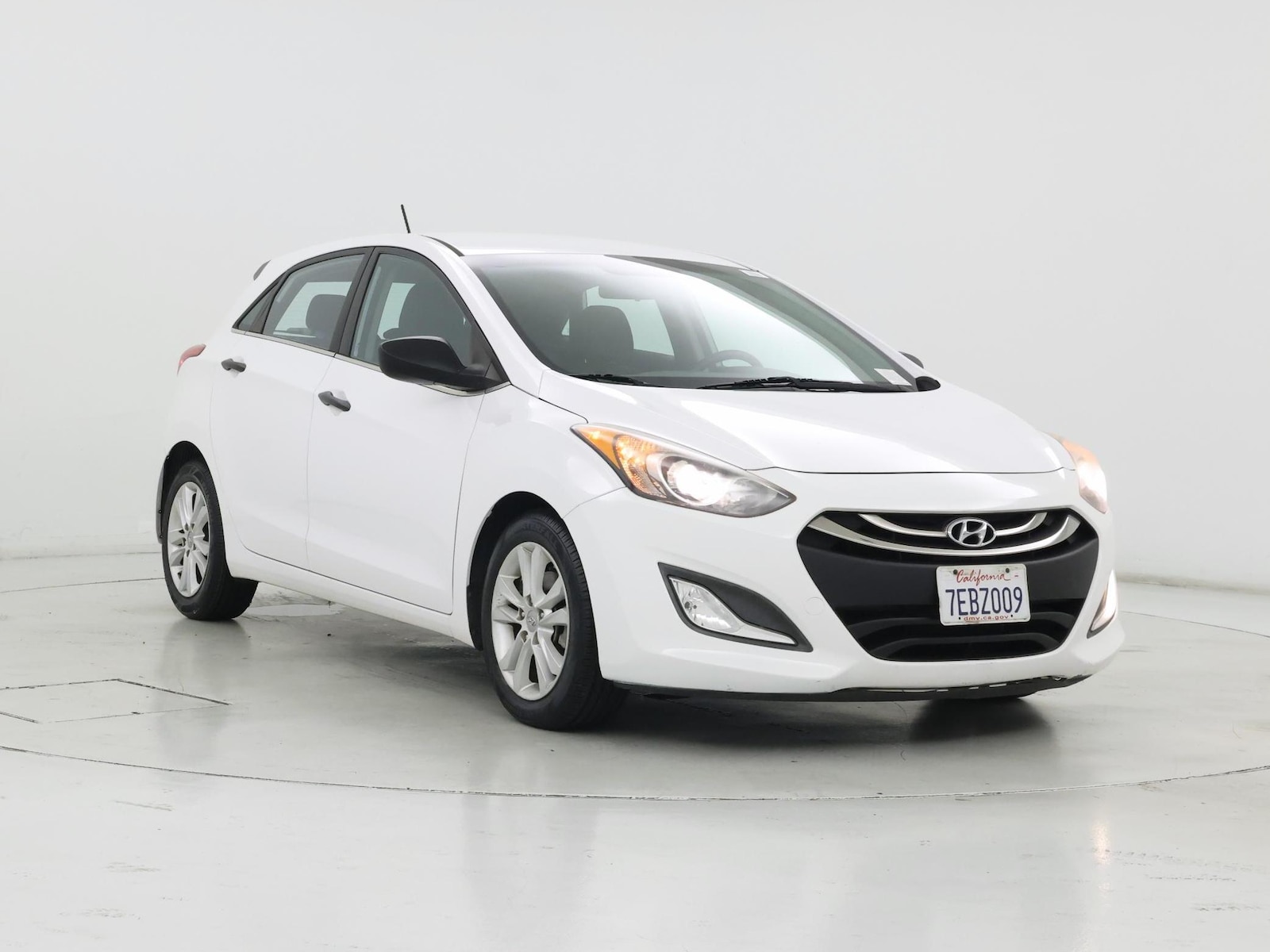 2014 Hyundai Elantra GT Base - Photo 2