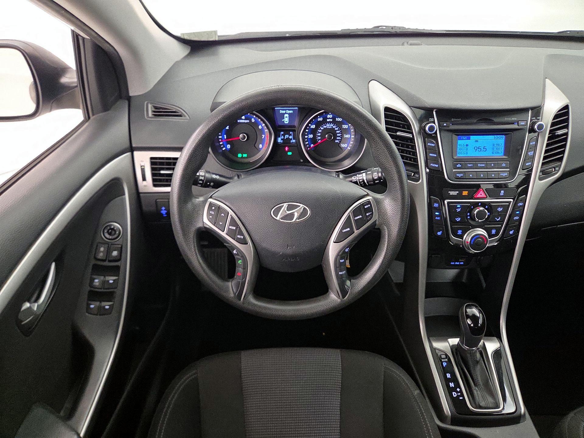 Thumbnail: 2014 Hyundai Elantra - 10