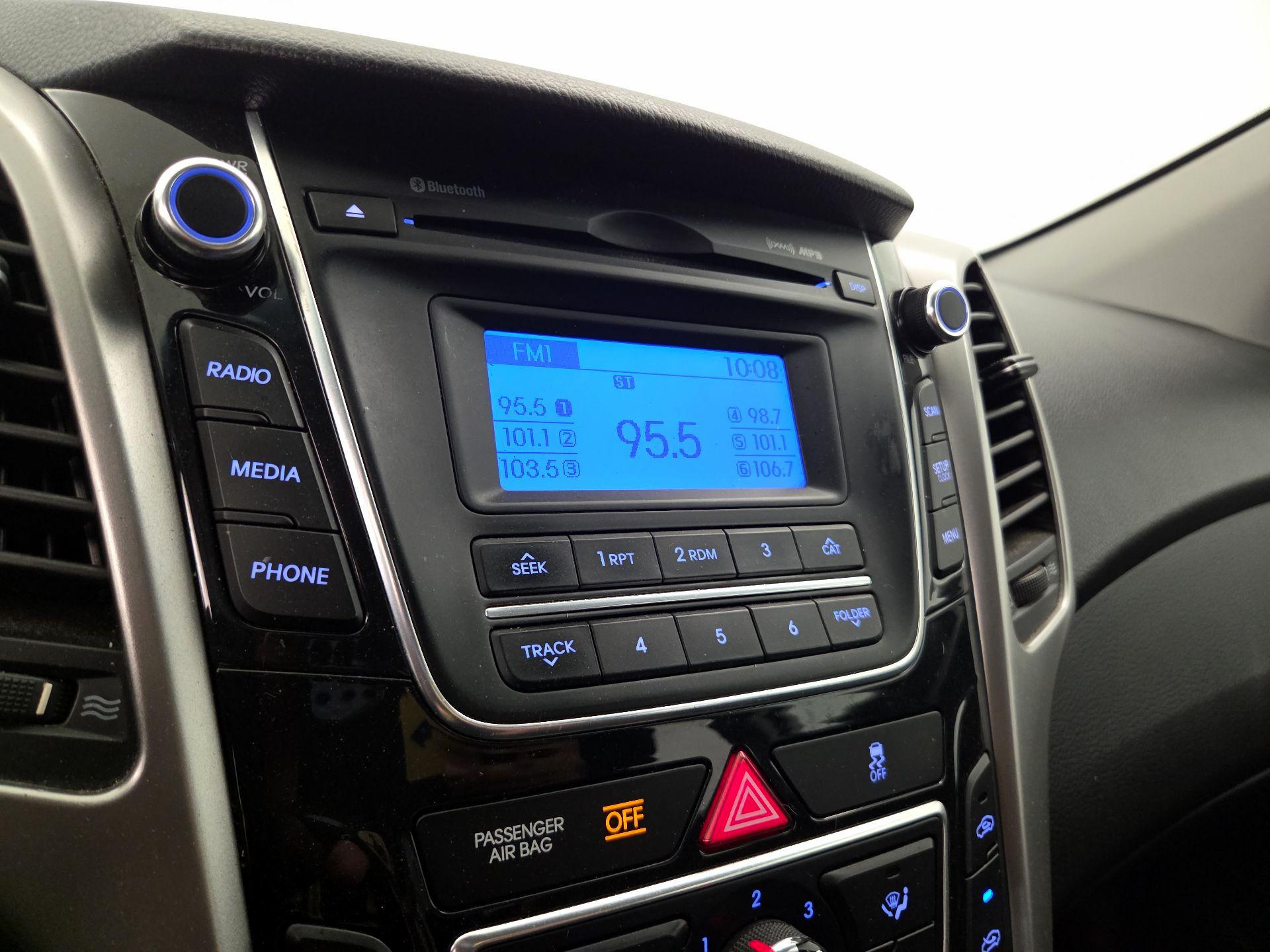 Thumbnail: 2014 Hyundai Elantra - 14