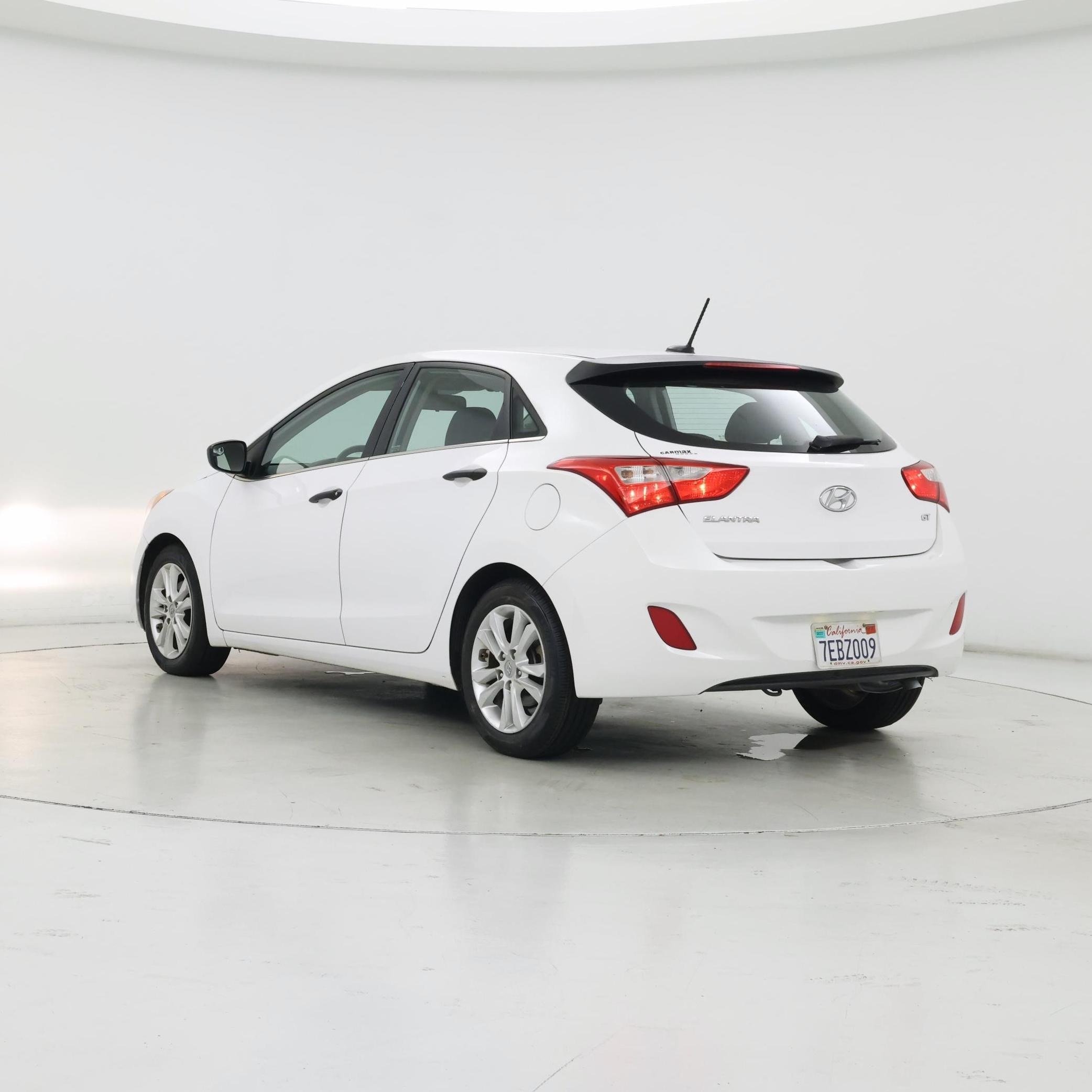 Thumbnail: 2014 Hyundai Elantra - 2