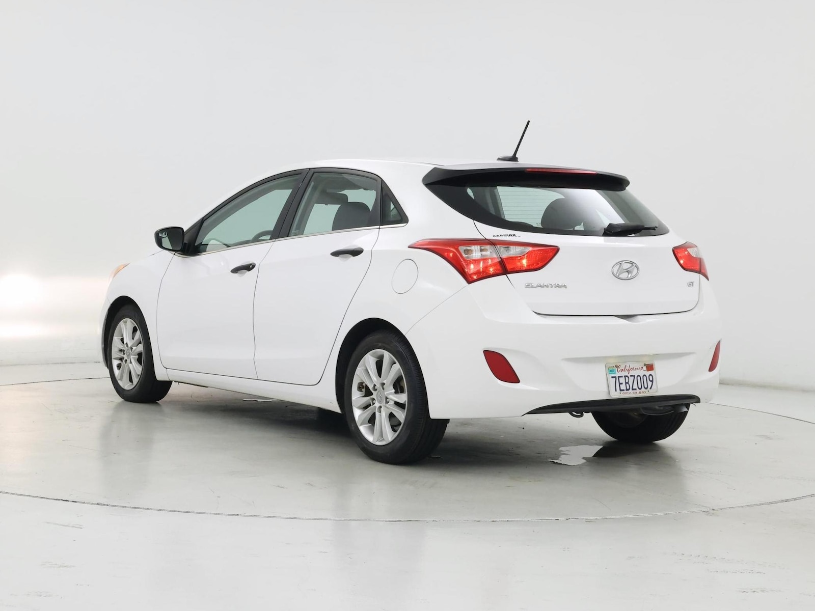 2014 Hyundai Elantra GT Base - Photo 3