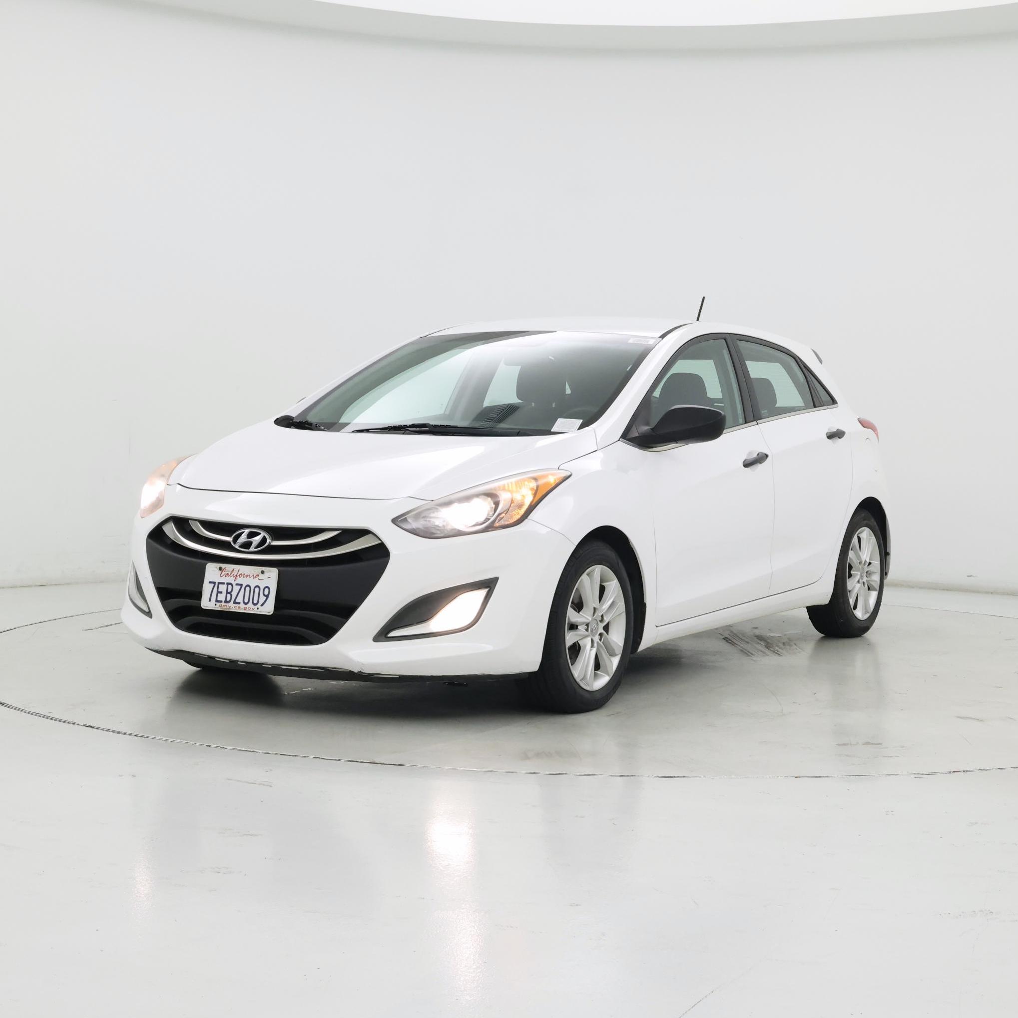 Thumbnail: 2014 Hyundai Elantra - 4