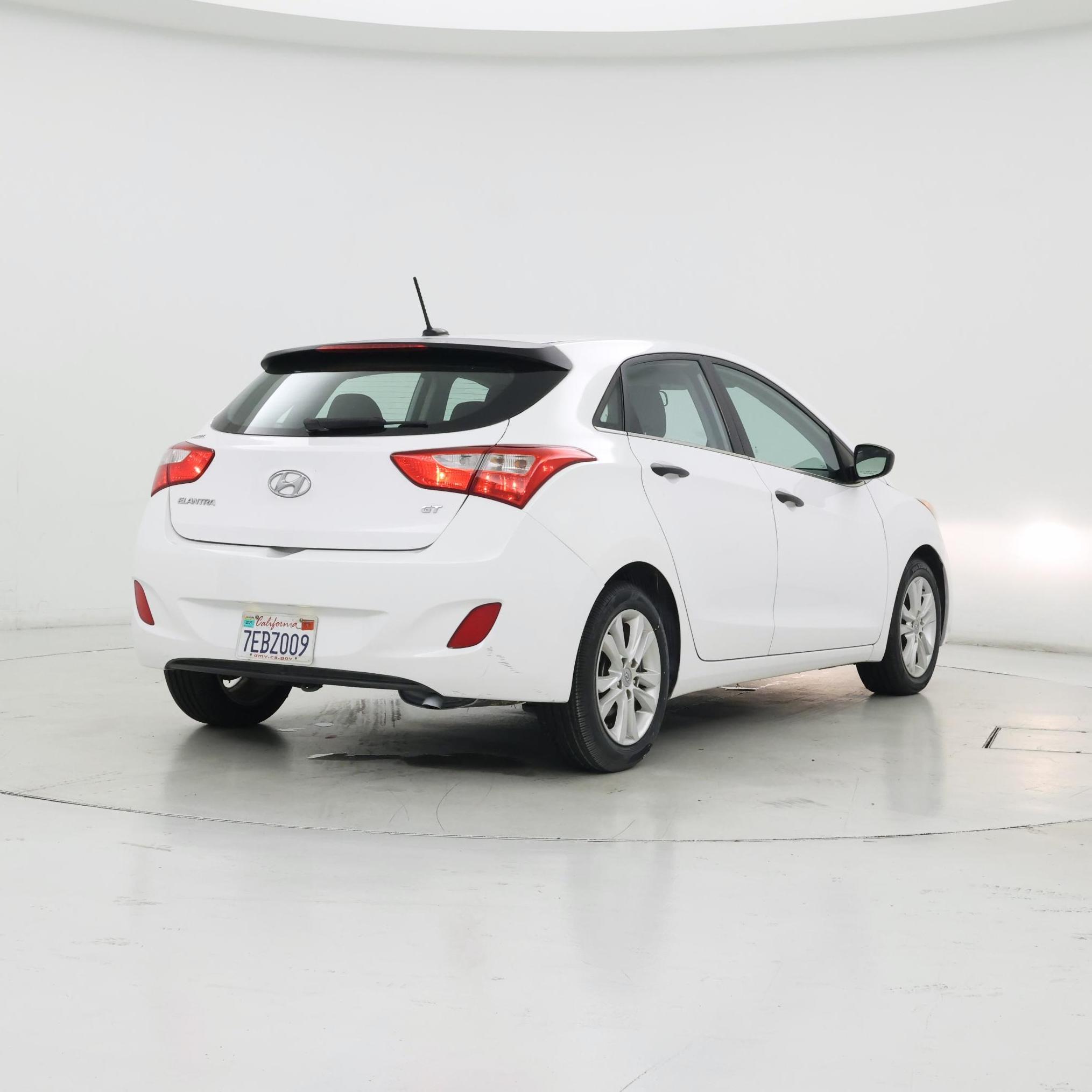Thumbnail: 2014 Hyundai Elantra - 8