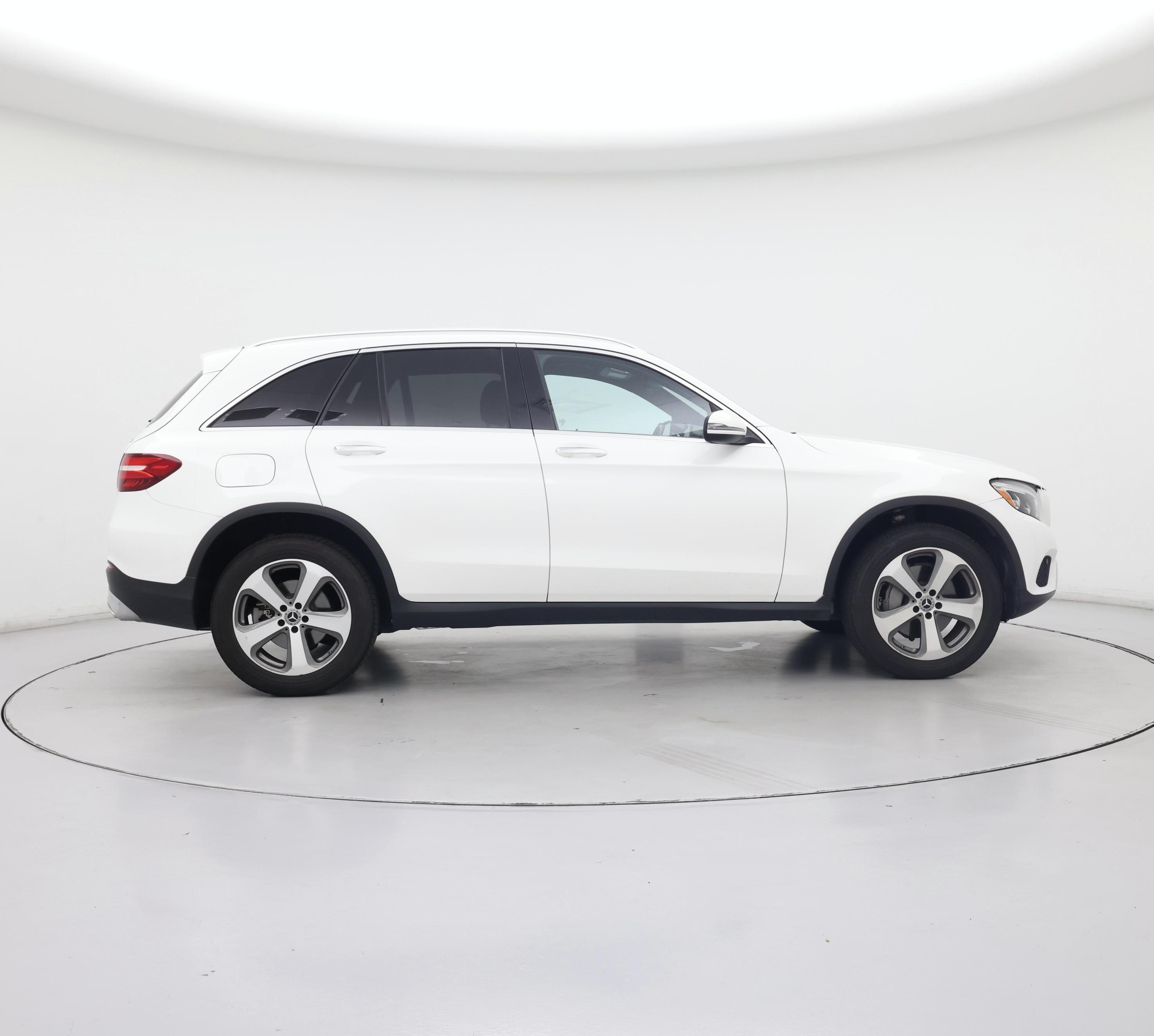 Thumbnail: 2017 Mercedes-Benz GLC - 7