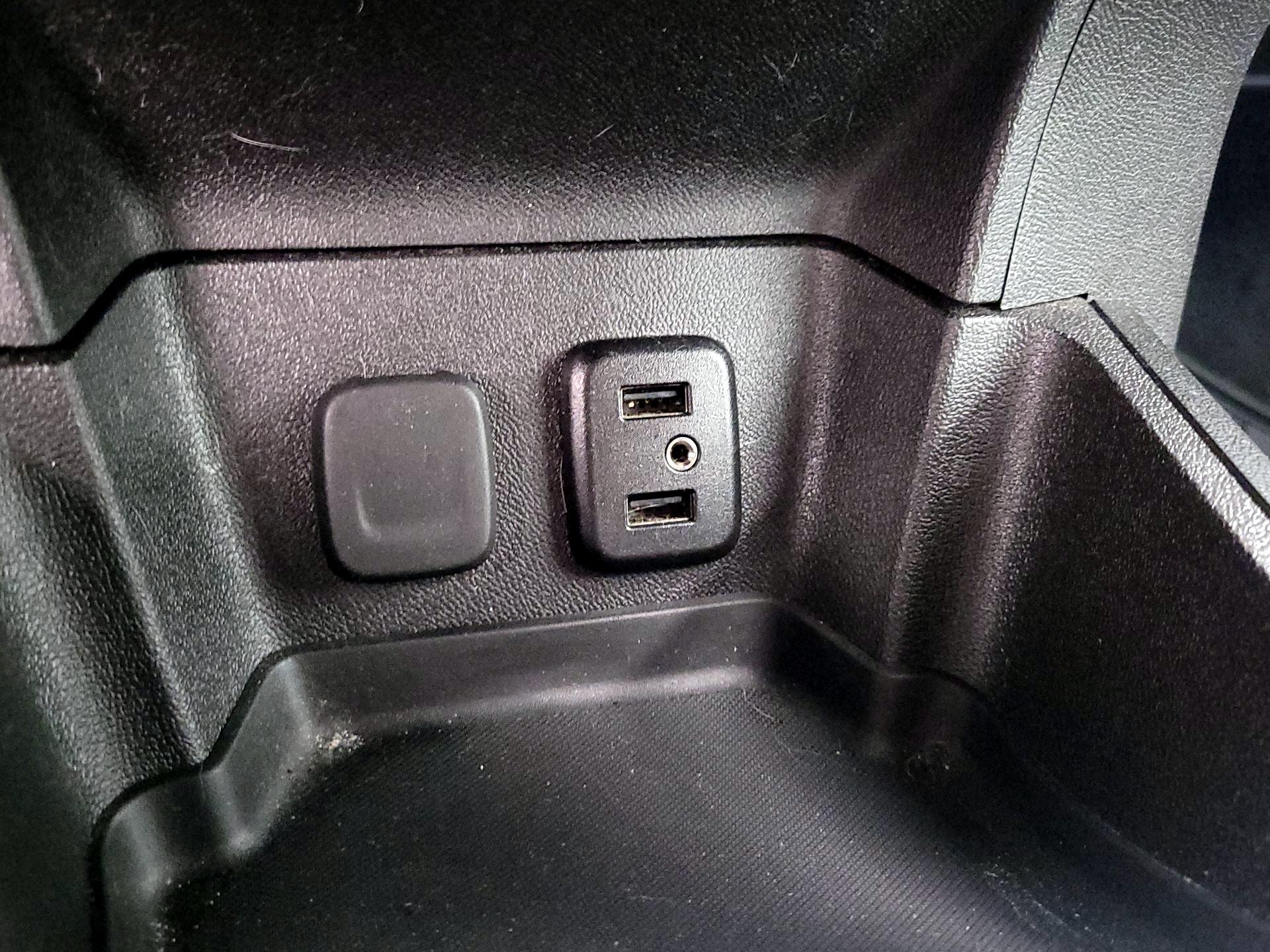 Thumbnail: 2018 Chevrolet Volt - 18
