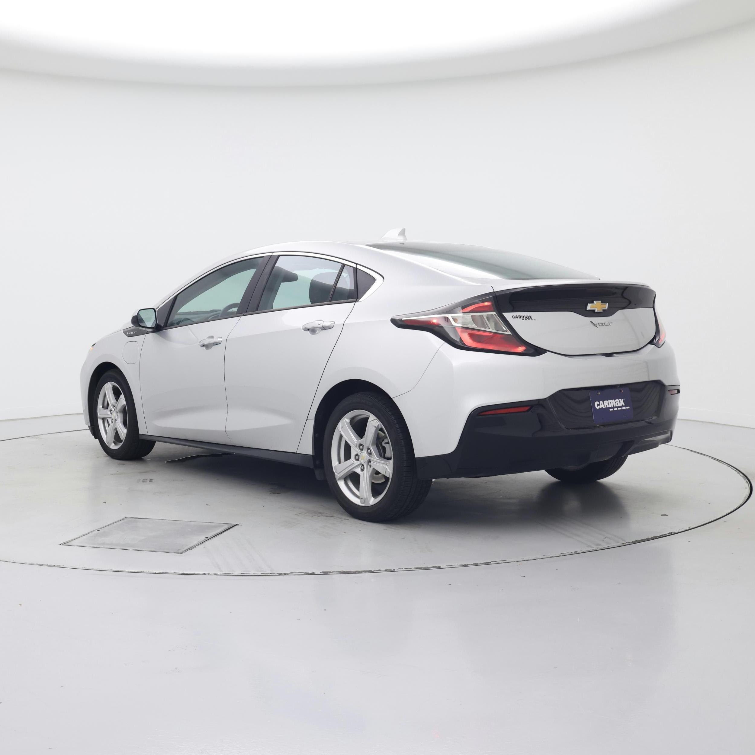 Thumbnail: 2018 Chevrolet Volt - 2