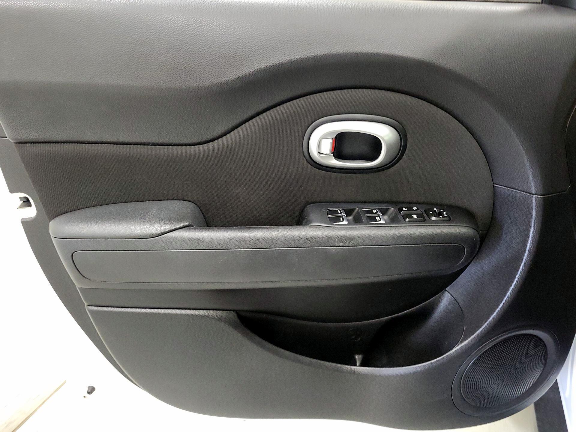 Thumbnail: 2019 Kia Soul - 12
