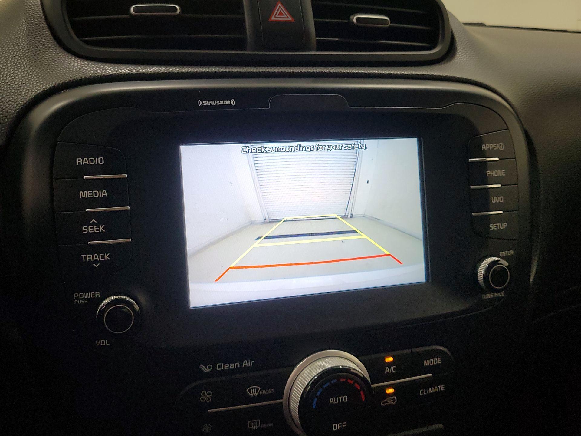 Thumbnail: 2019 Kia Soul - 14