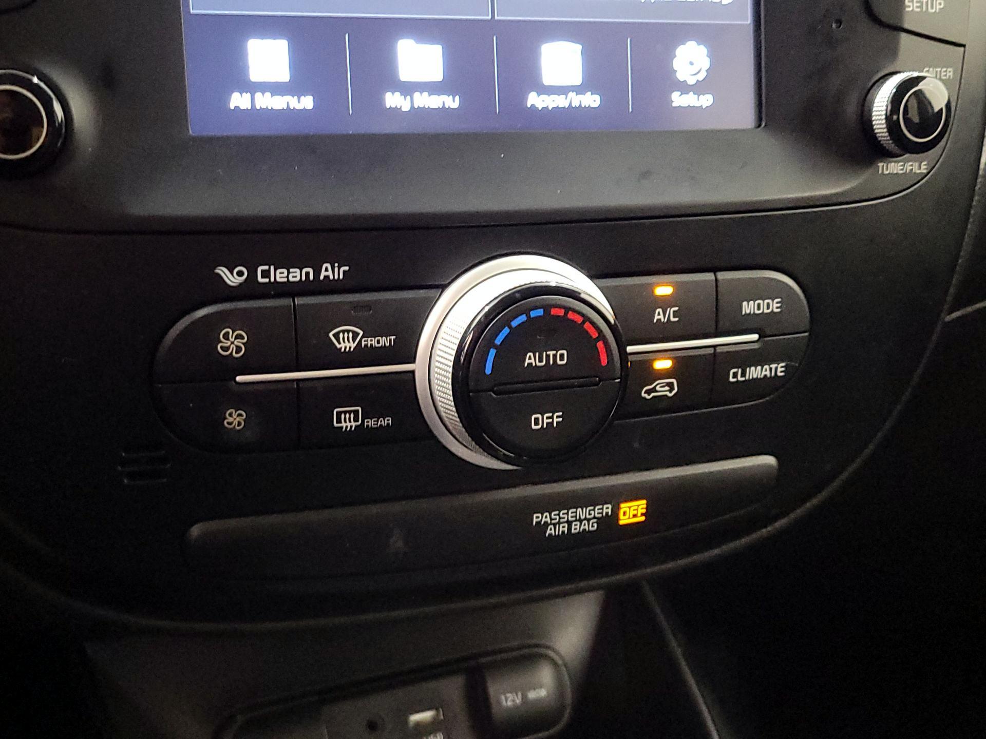 Thumbnail: 2019 Kia Soul - 16