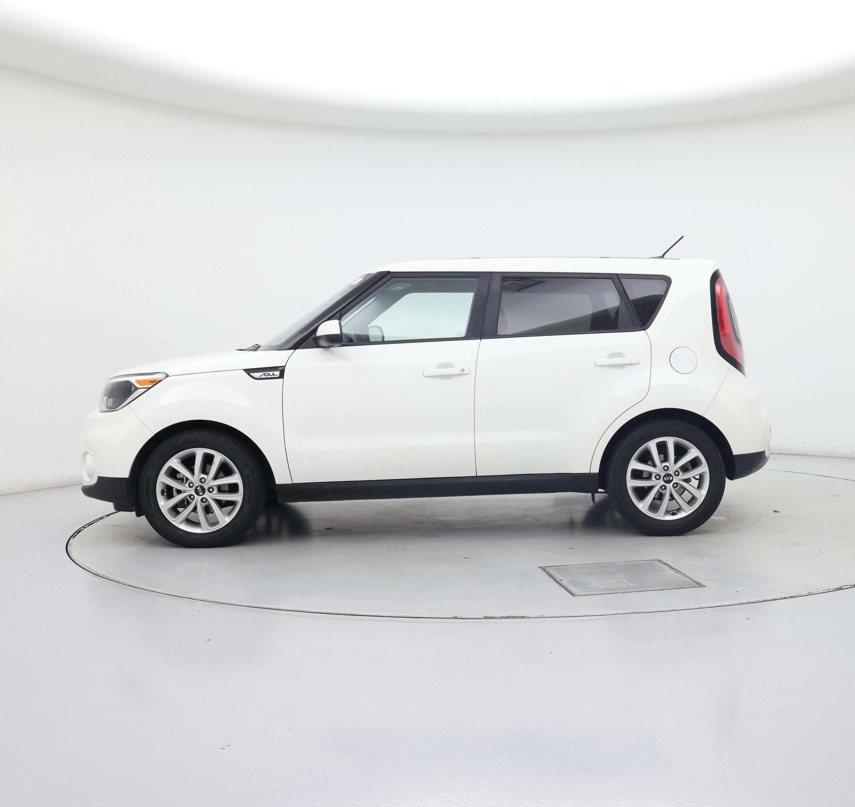 Thumbnail: 2019 Kia Soul - 3