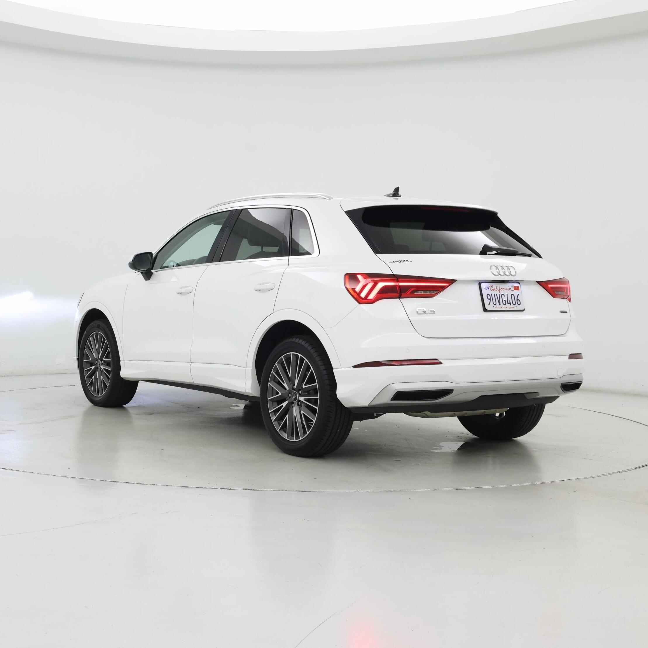 Thumbnail: 2021 Audi Q3 - 2