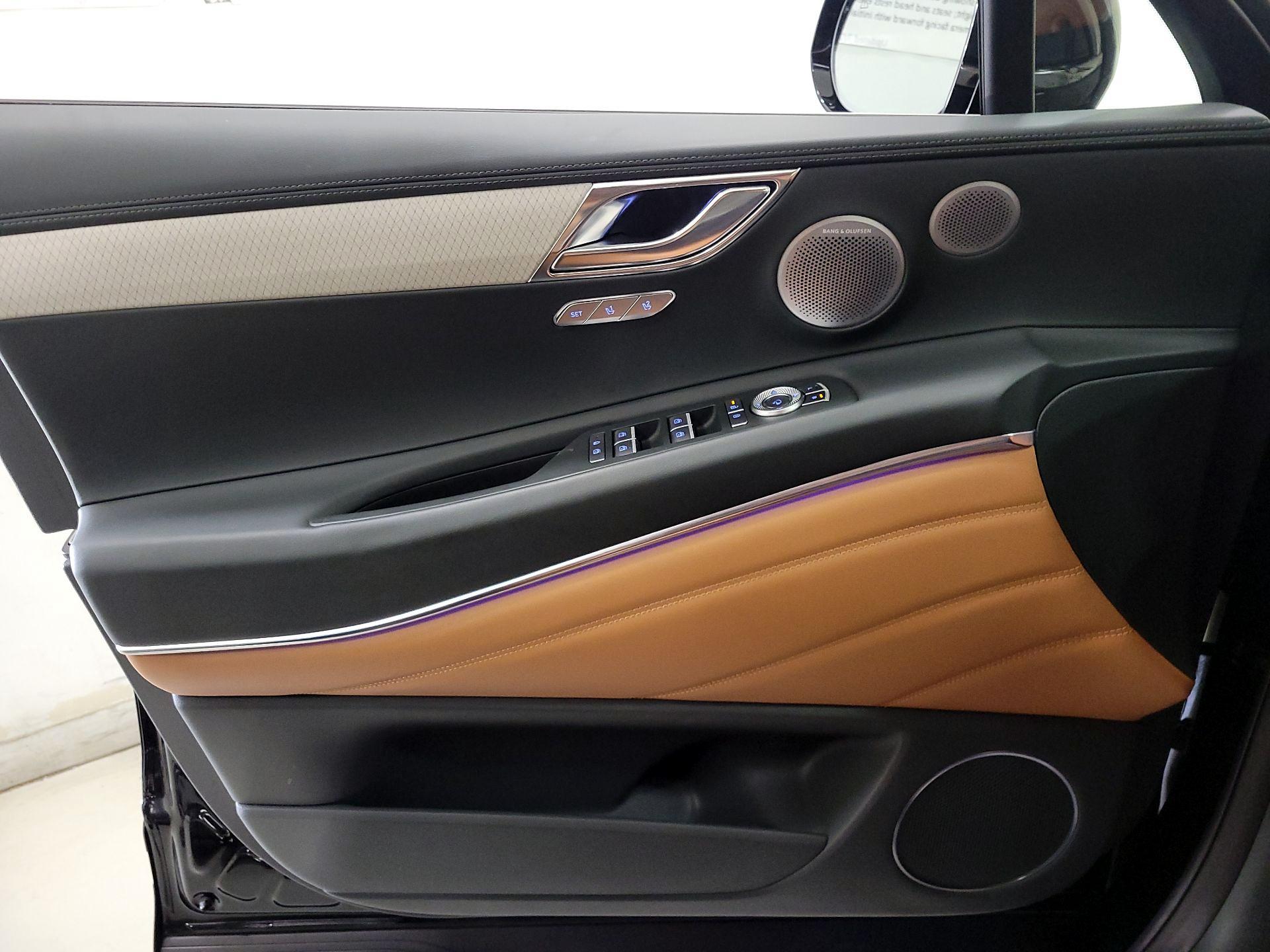 Thumbnail: 2025 Genesis GV80 - 12