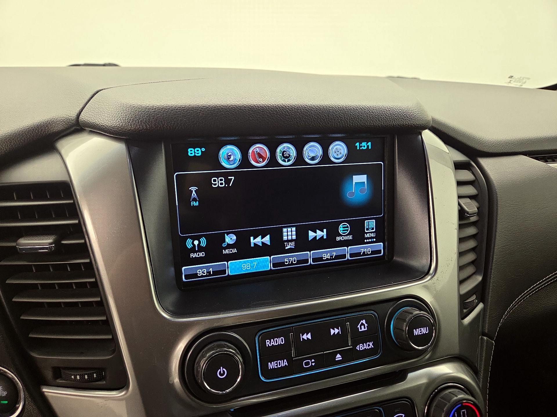 Thumbnail: 2019 Chevrolet Tahoe - 16