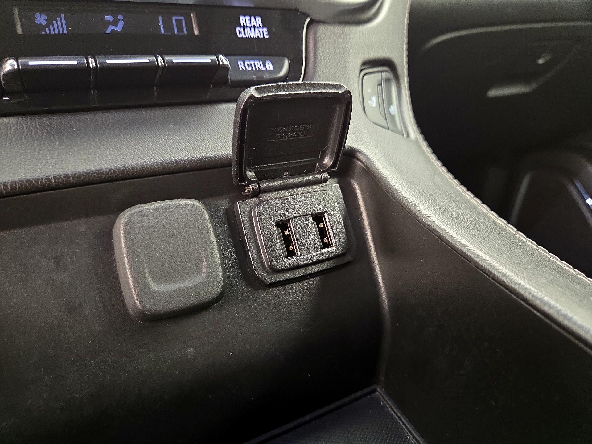 Thumbnail: 2019 Chevrolet Tahoe - 19