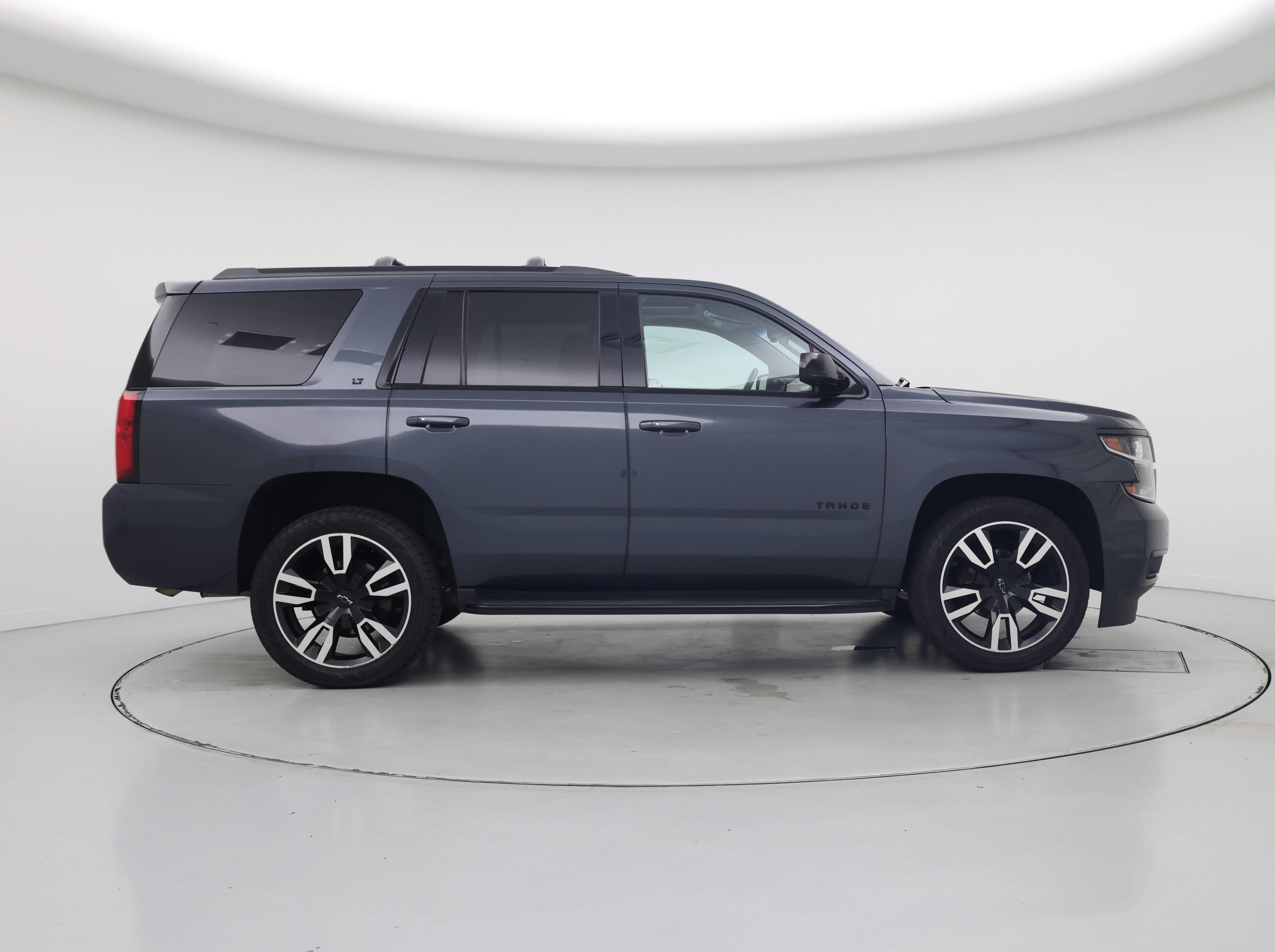 Thumbnail: 2019 Chevrolet Tahoe - 7