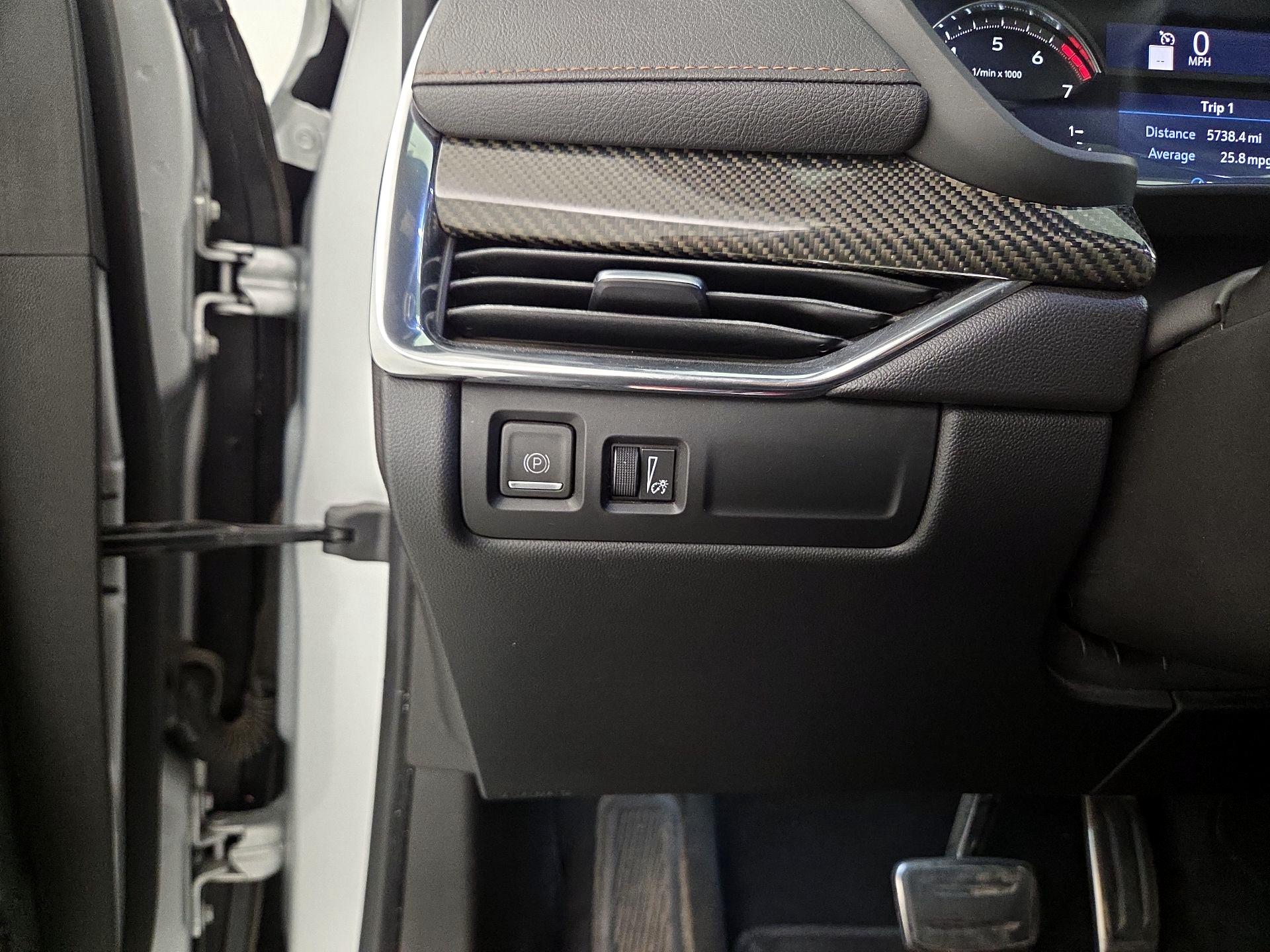 Thumbnail: 2019 Cadillac XT4 - 13