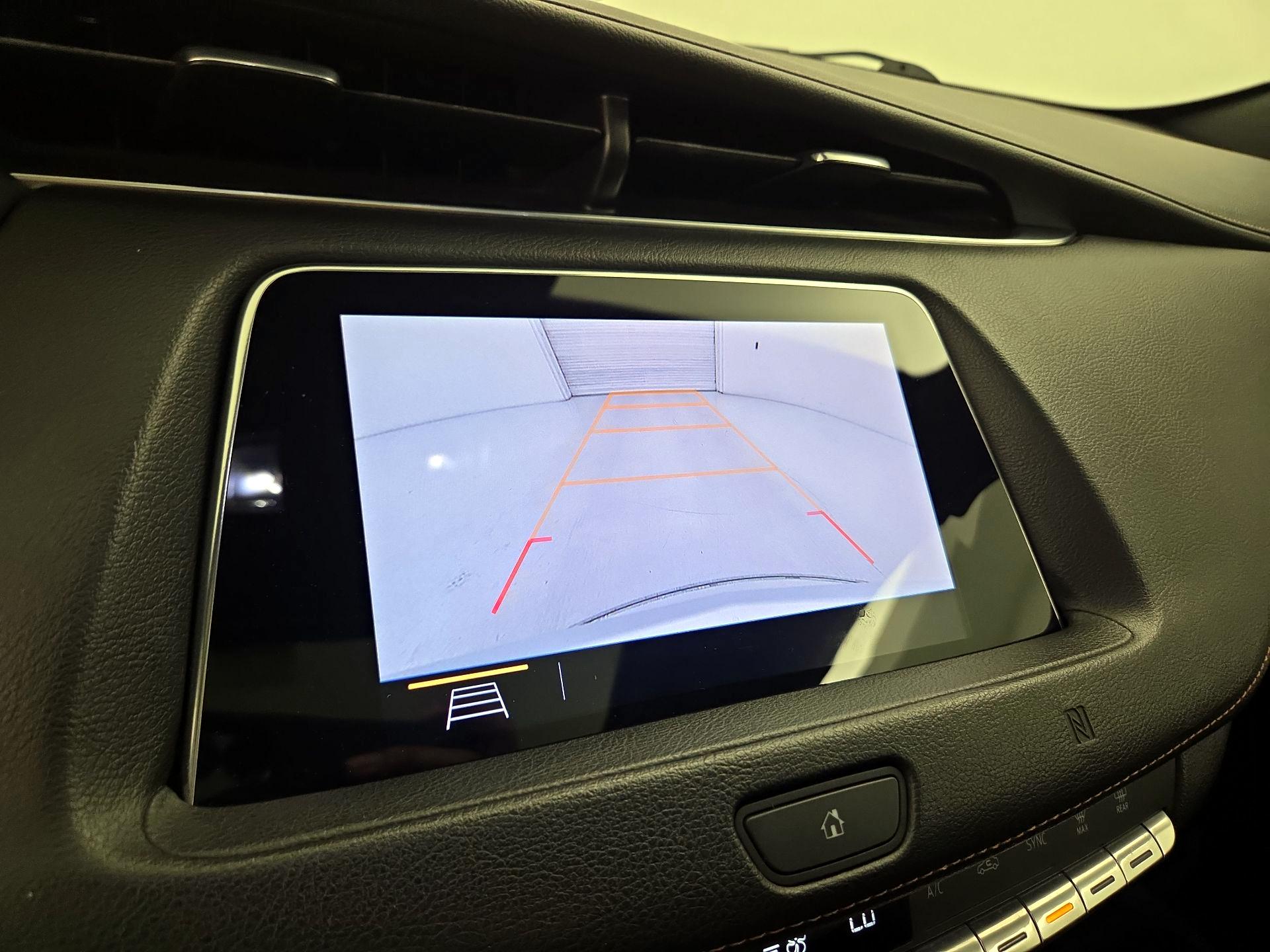 Thumbnail: 2019 Cadillac XT4 - 14