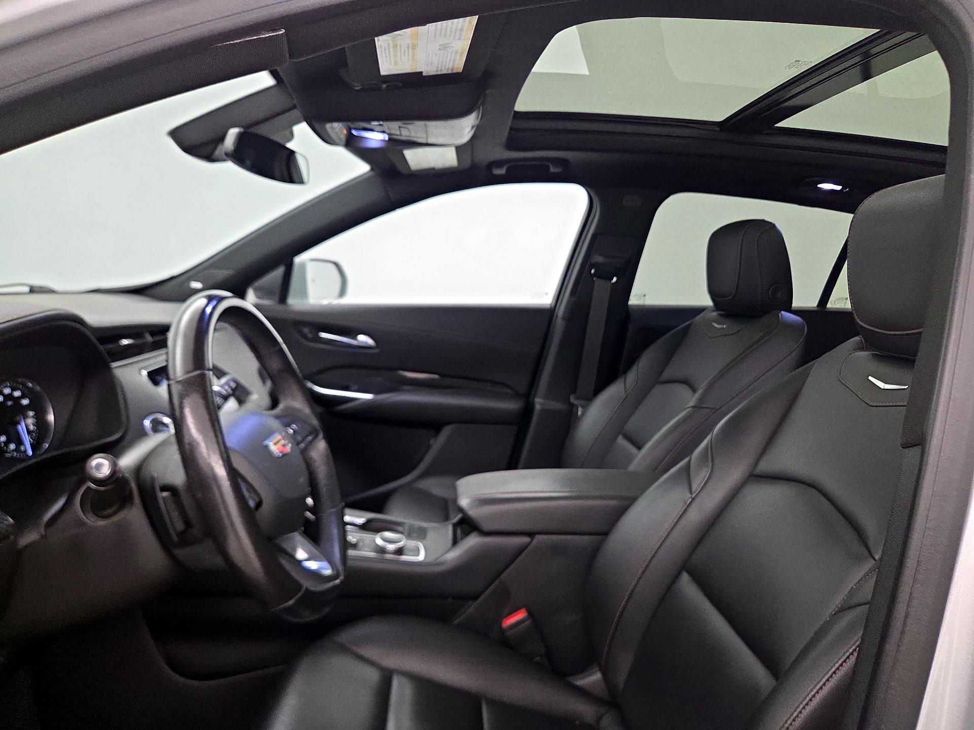 Thumbnail: 2019 Cadillac XT4 - 19