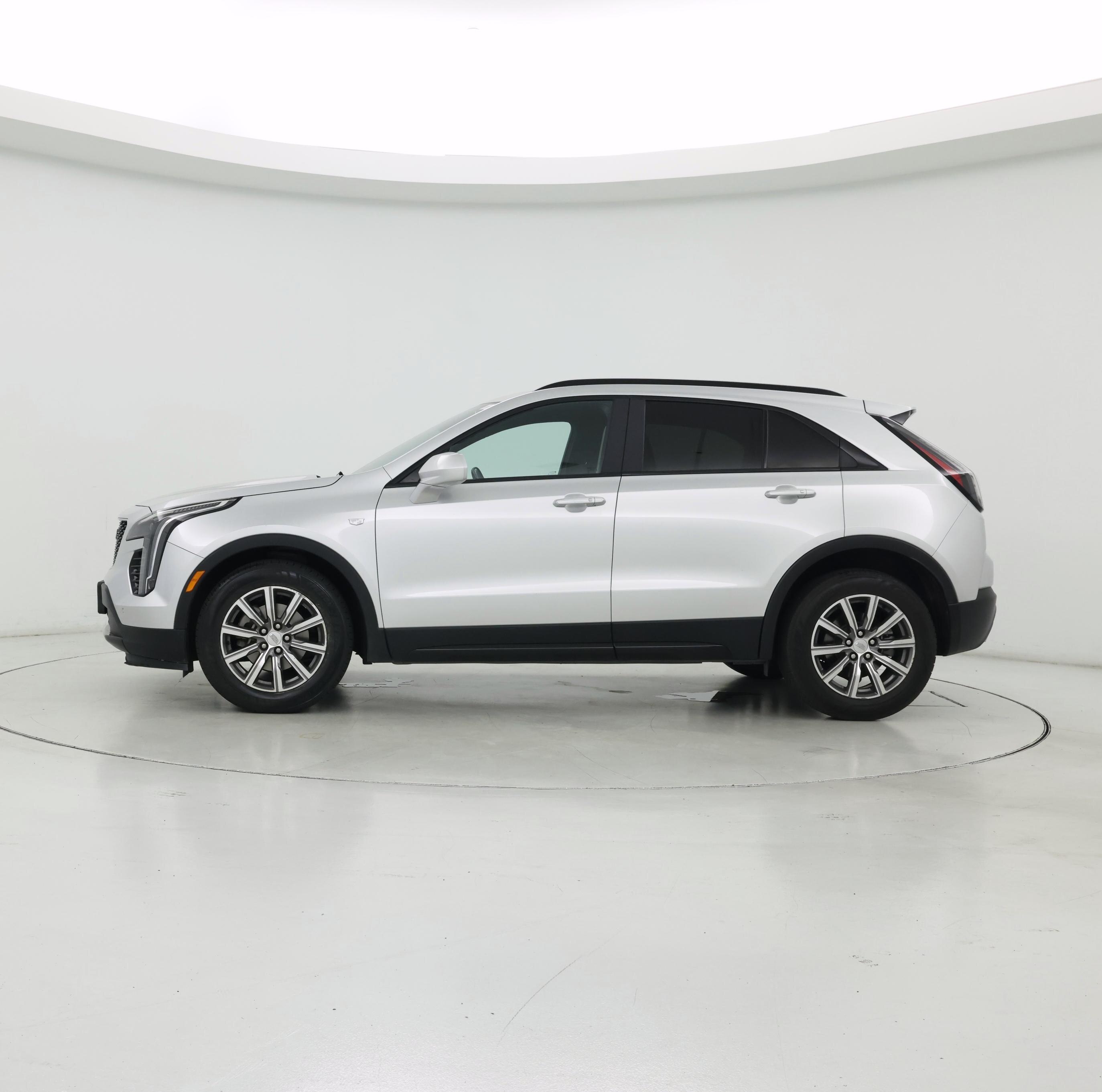 Thumbnail: 2019 Cadillac XT4 - 3
