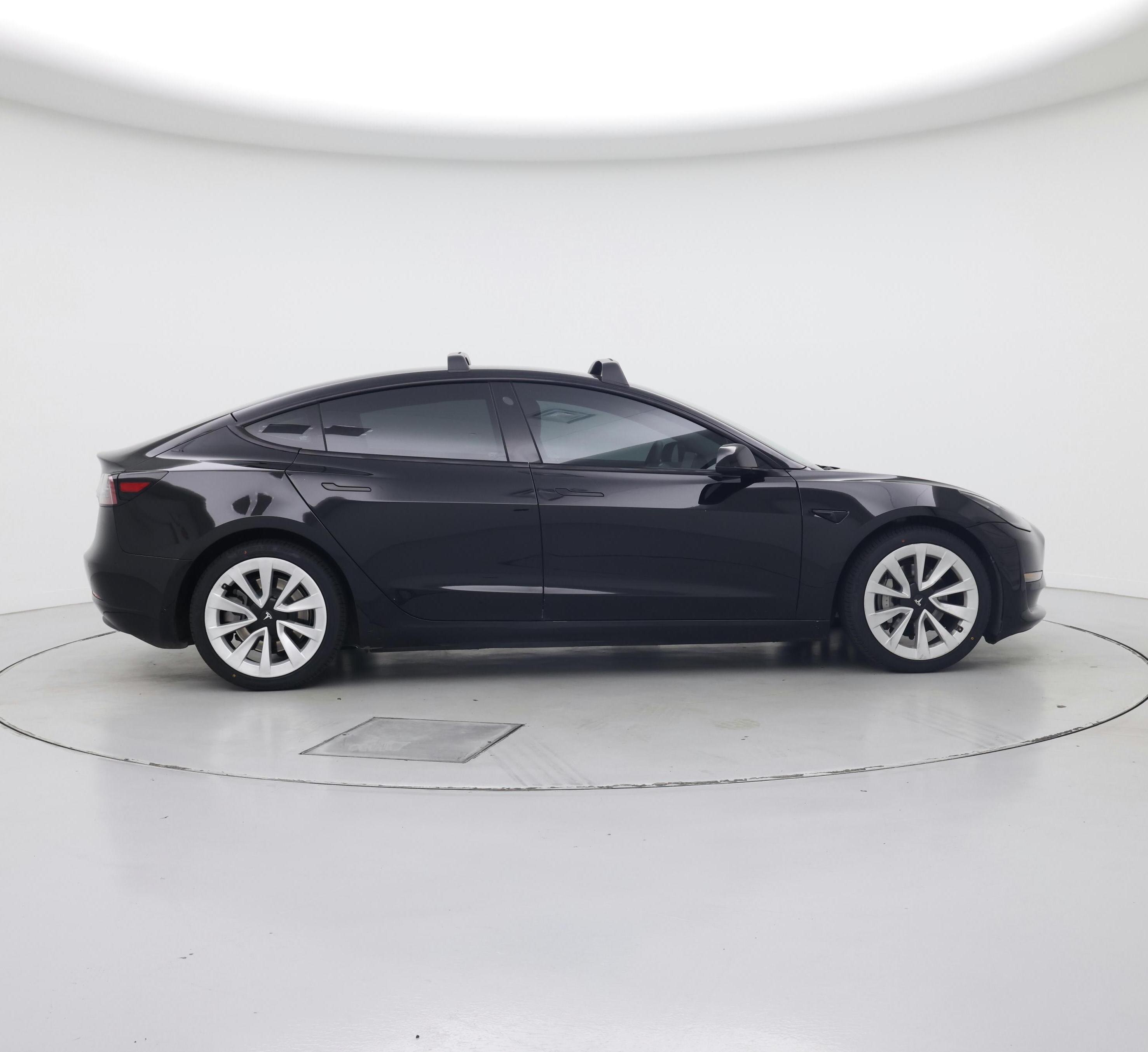 Thumbnail: 2022 Tesla Model 3 - 7