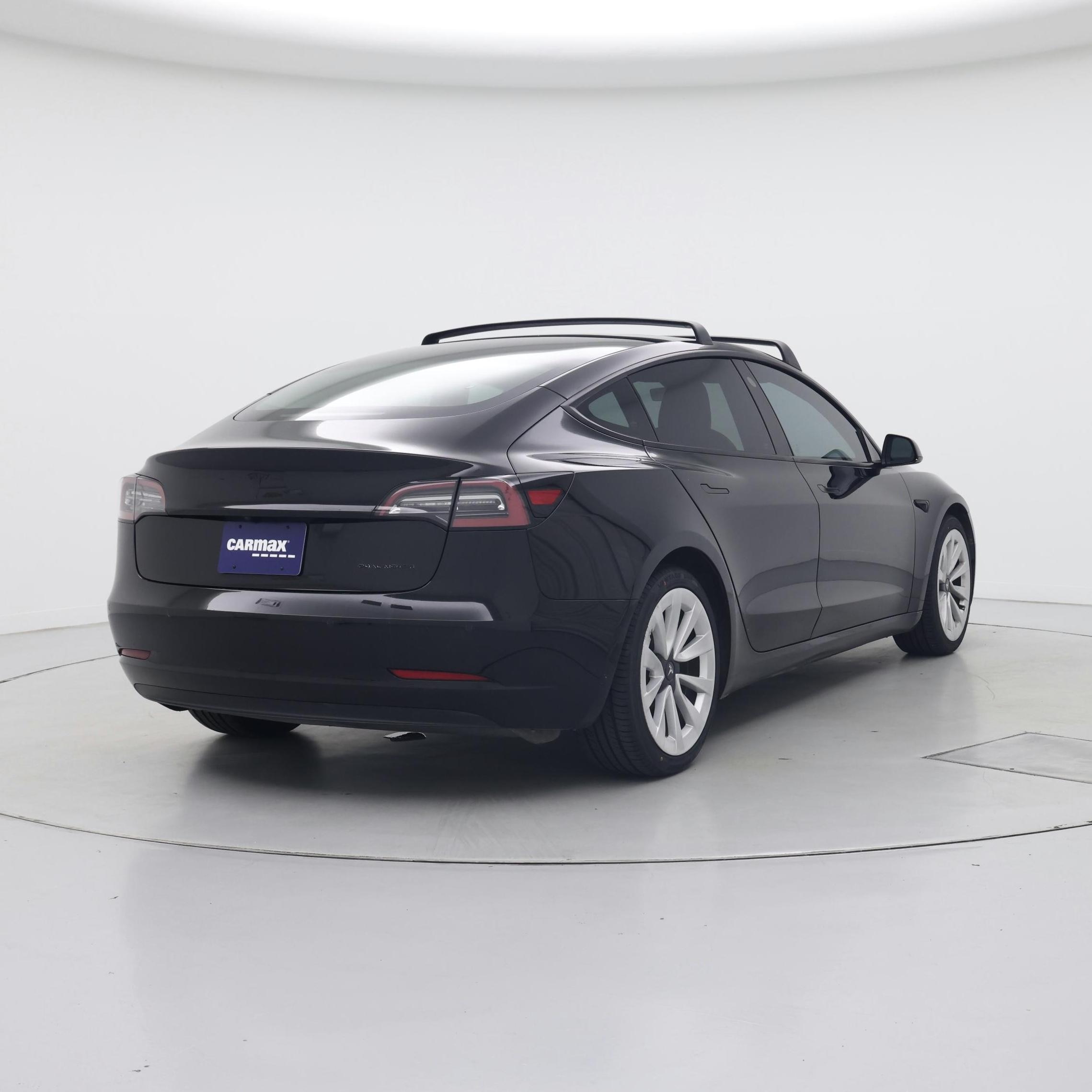 Thumbnail: 2022 Tesla Model 3 - 8