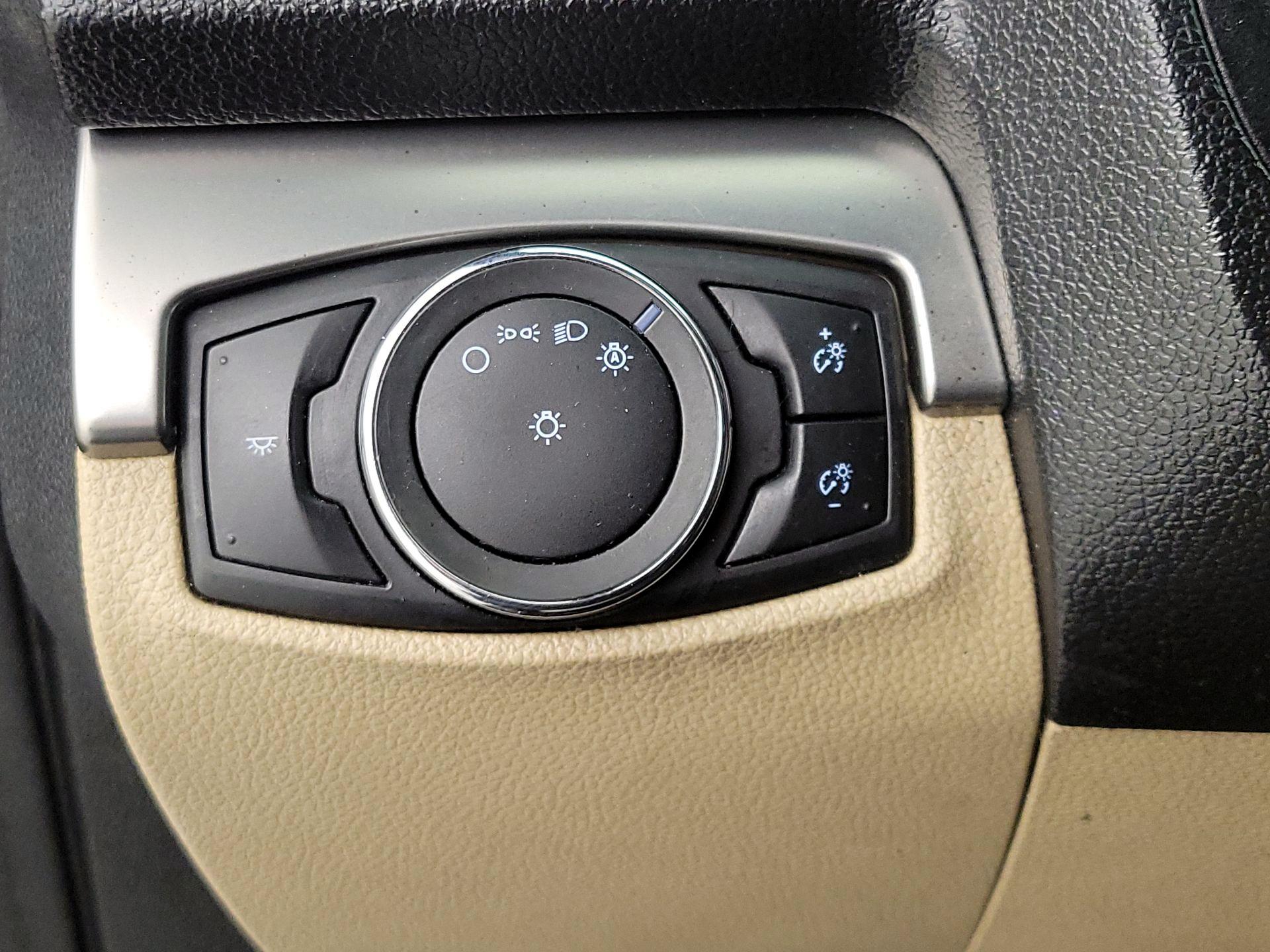 Thumbnail: 2017 Ford Explorer - 13