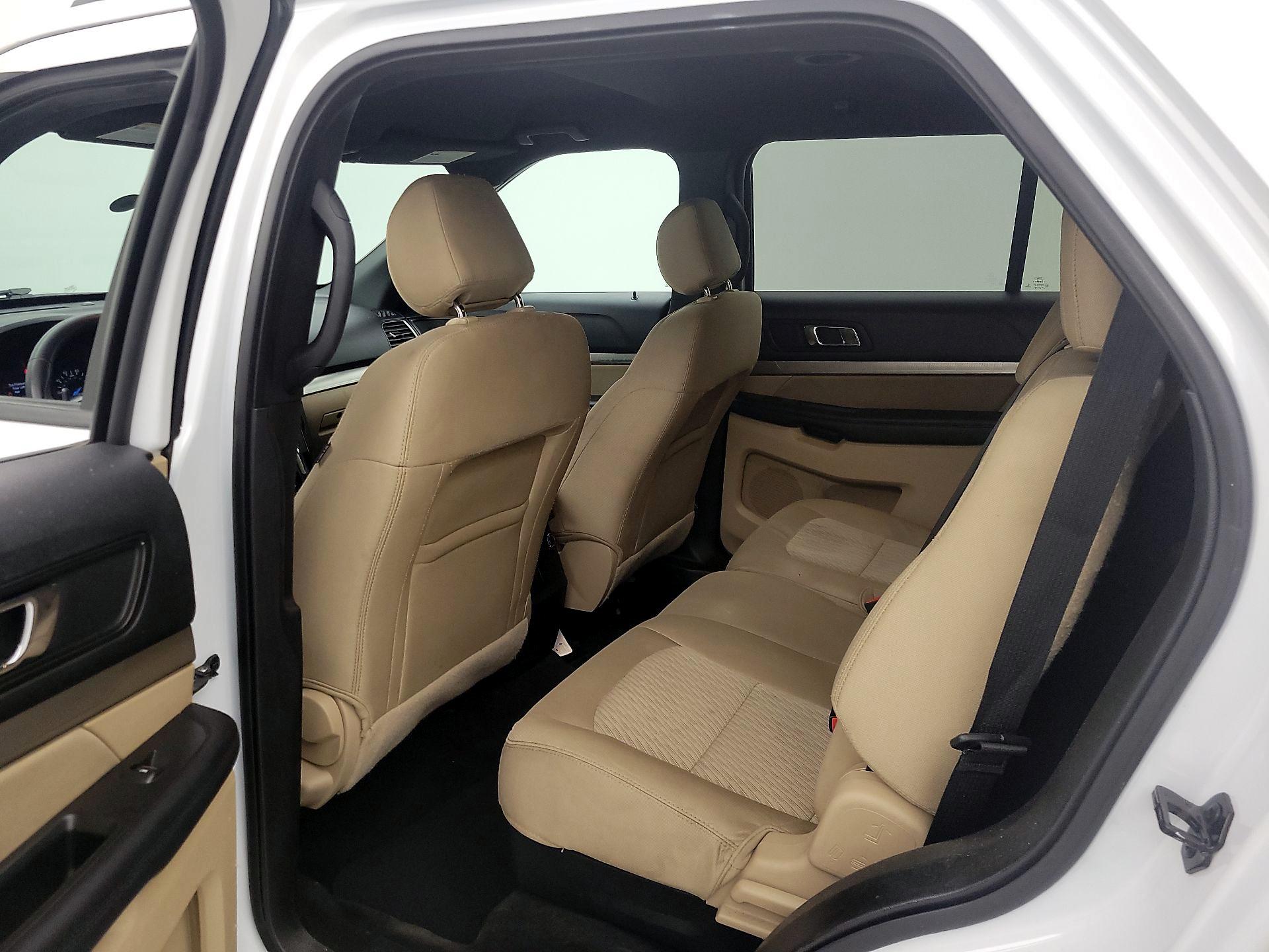 Thumbnail: 2017 Ford Explorer - 18