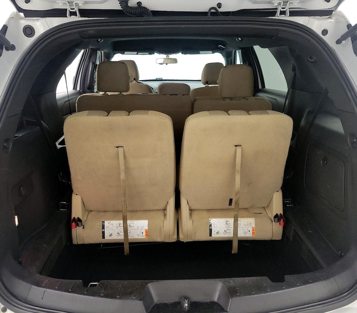 Trunk/Cargo (Seats Up)