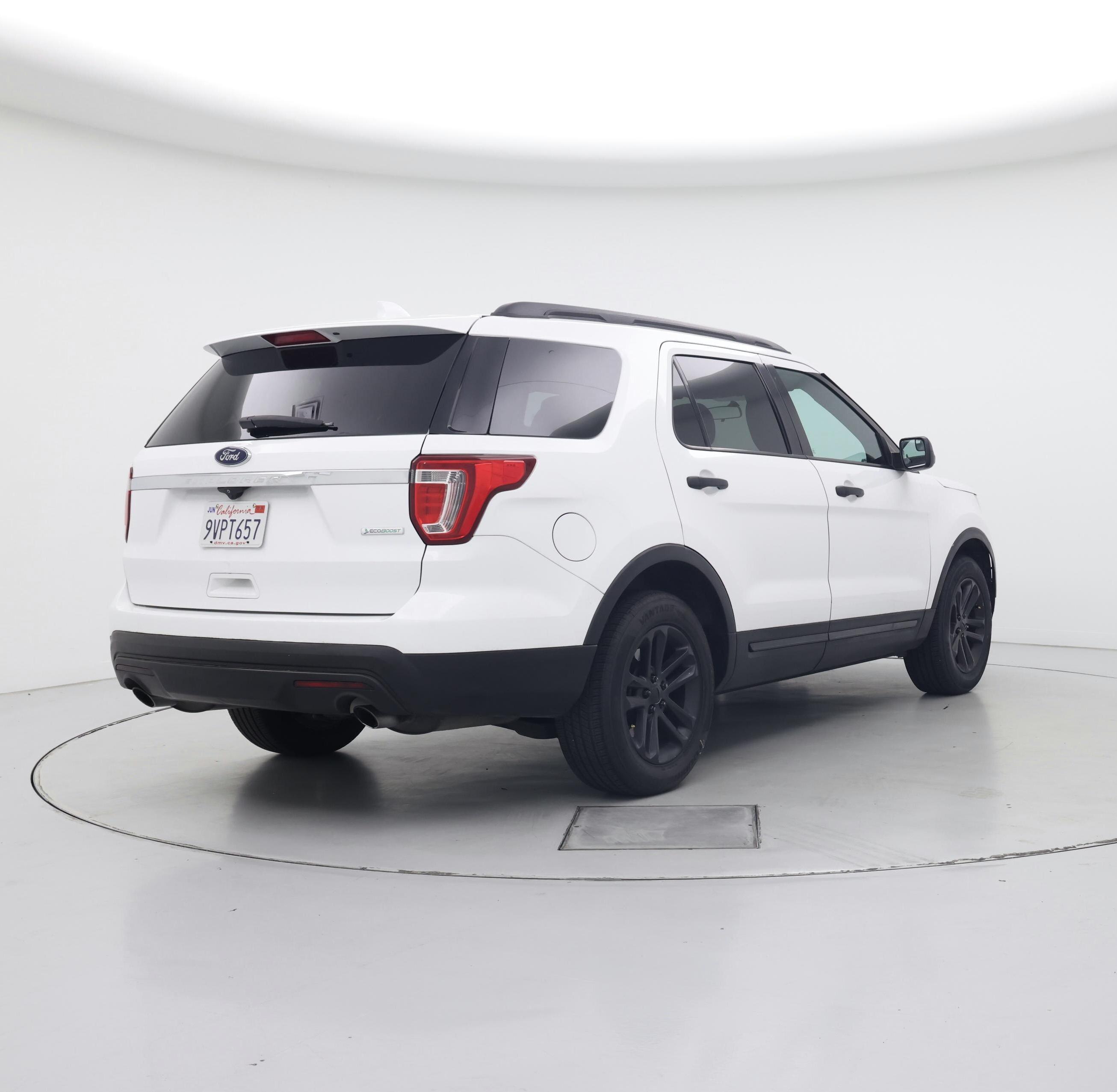 Thumbnail: 2017 Ford Explorer - 8