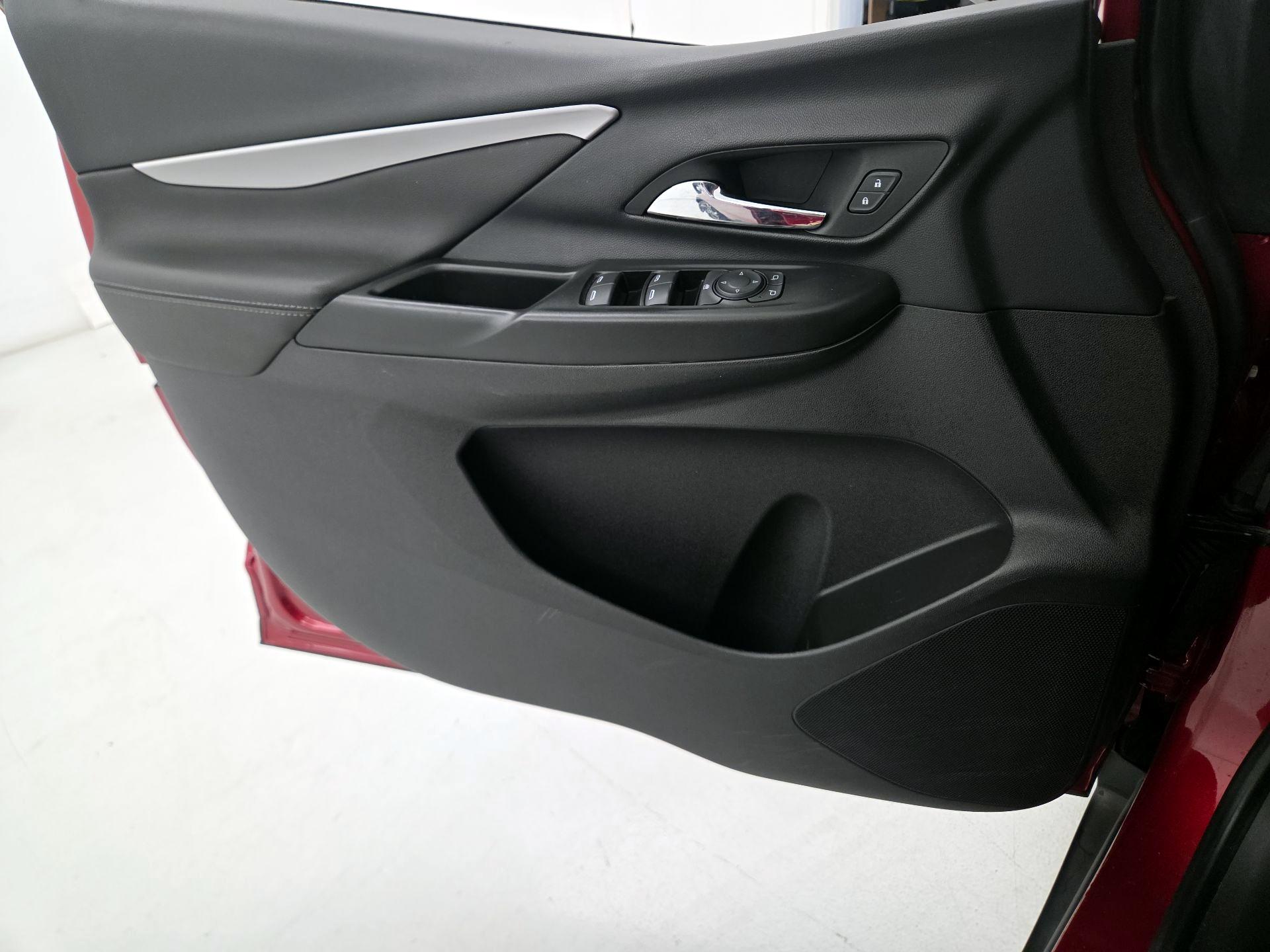 Thumbnail: 2023 Chevrolet Bolt EV - 12