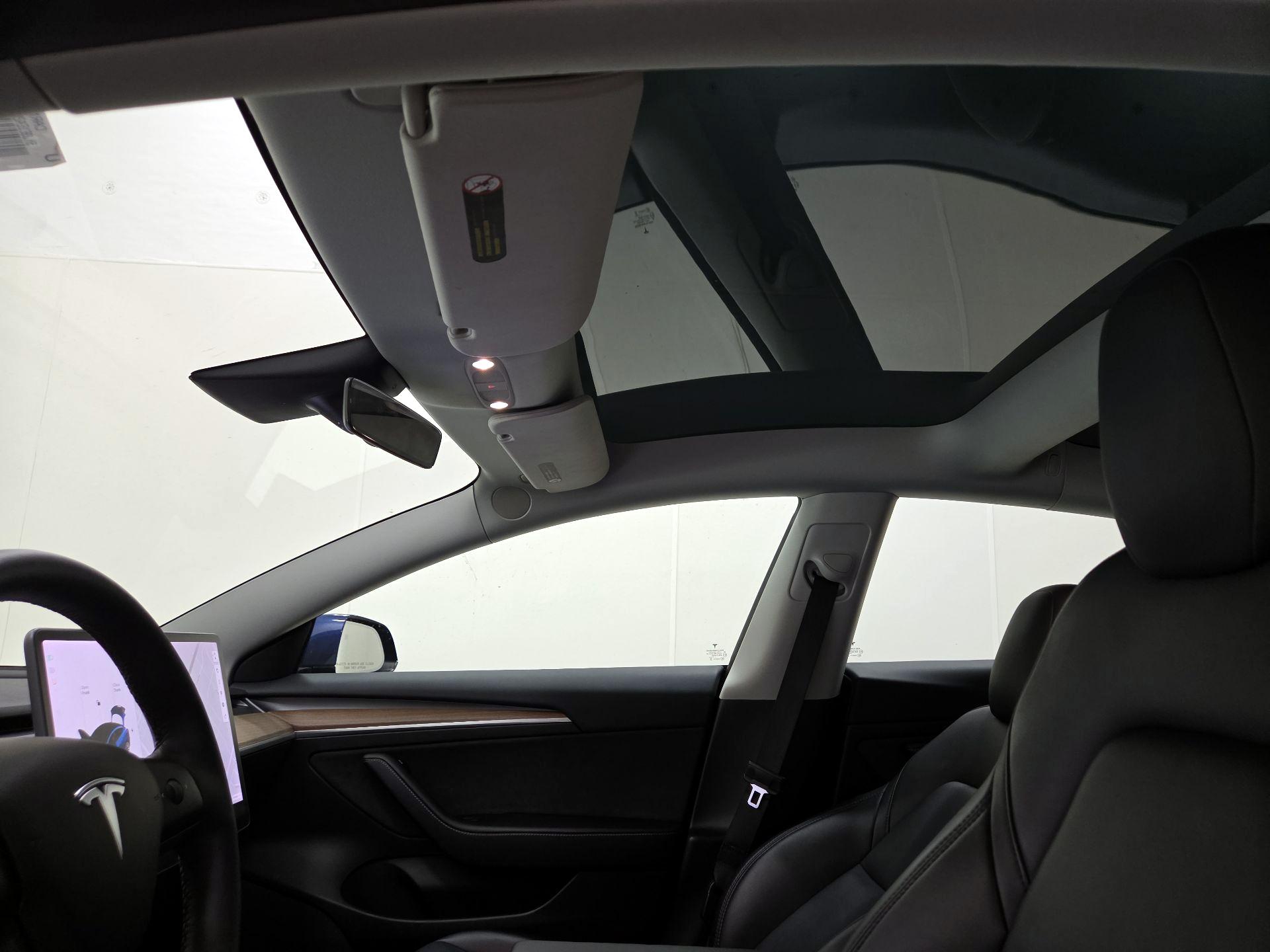 Thumbnail: 2021 Tesla Model 3 - 18