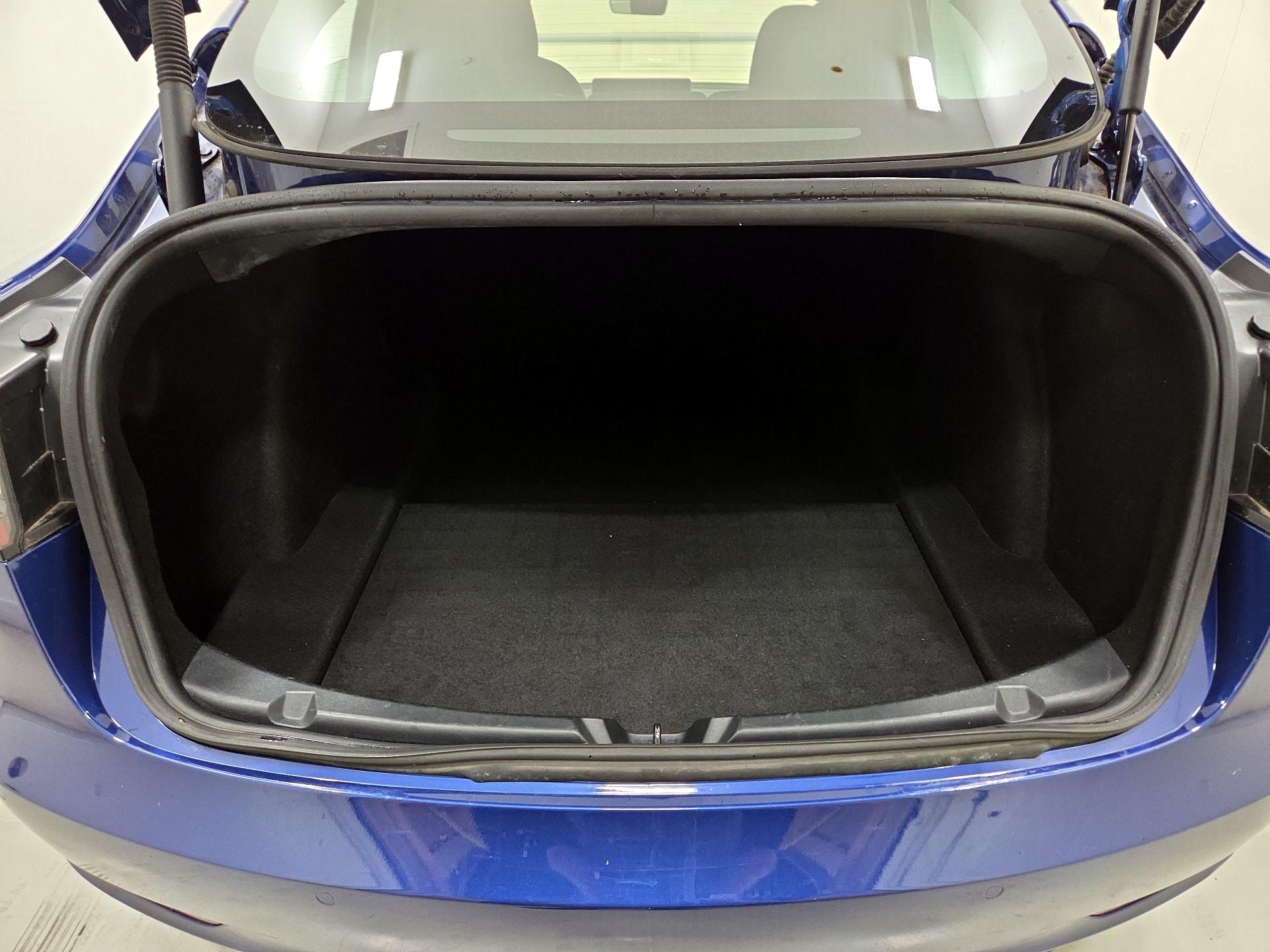 Thumbnail: 2021 Tesla Model 3 - 20