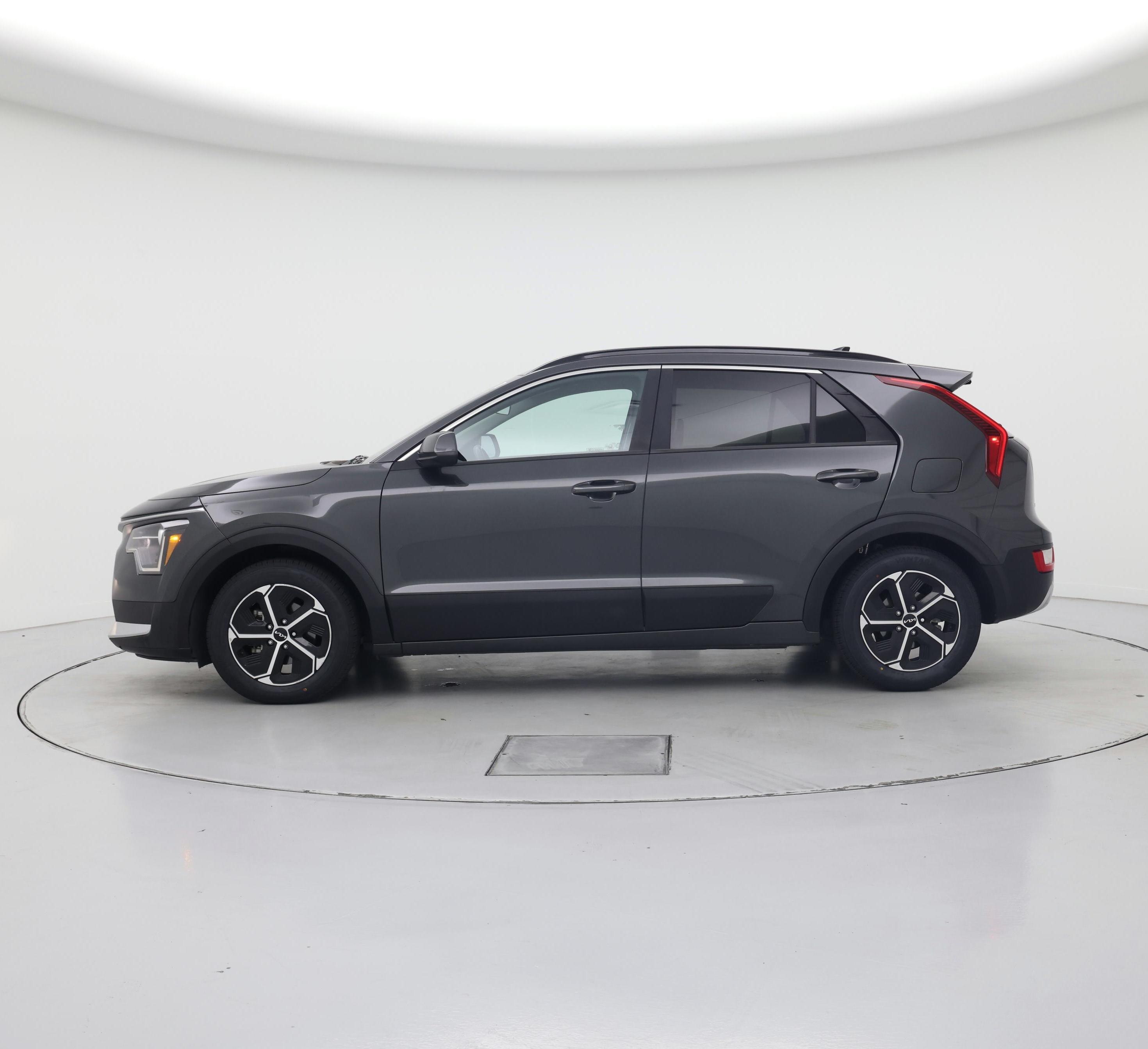 Thumbnail: 2023 Kia Niro - 3