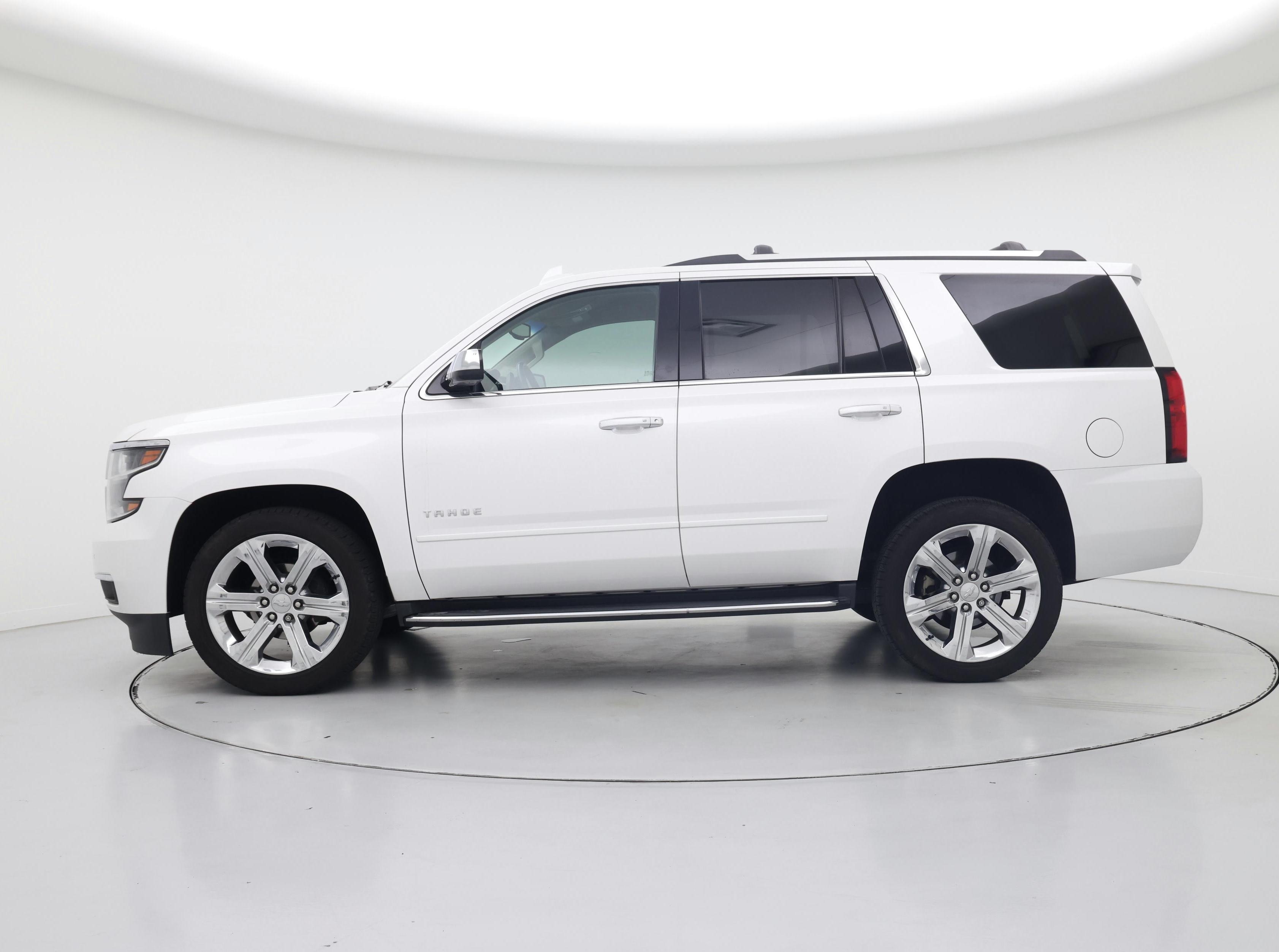 Thumbnail: 2020 Chevrolet Tahoe - 3