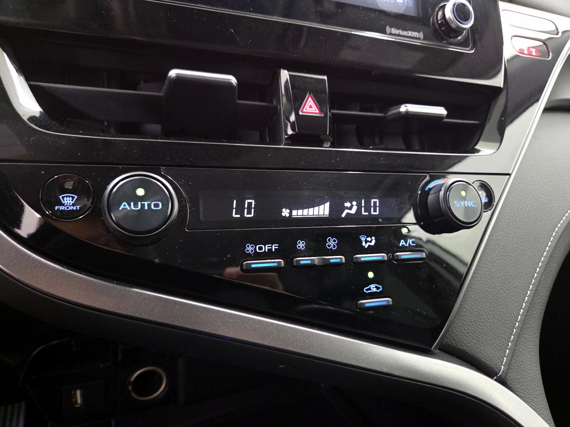 Thumbnail: 2024 Toyota Camry - 16