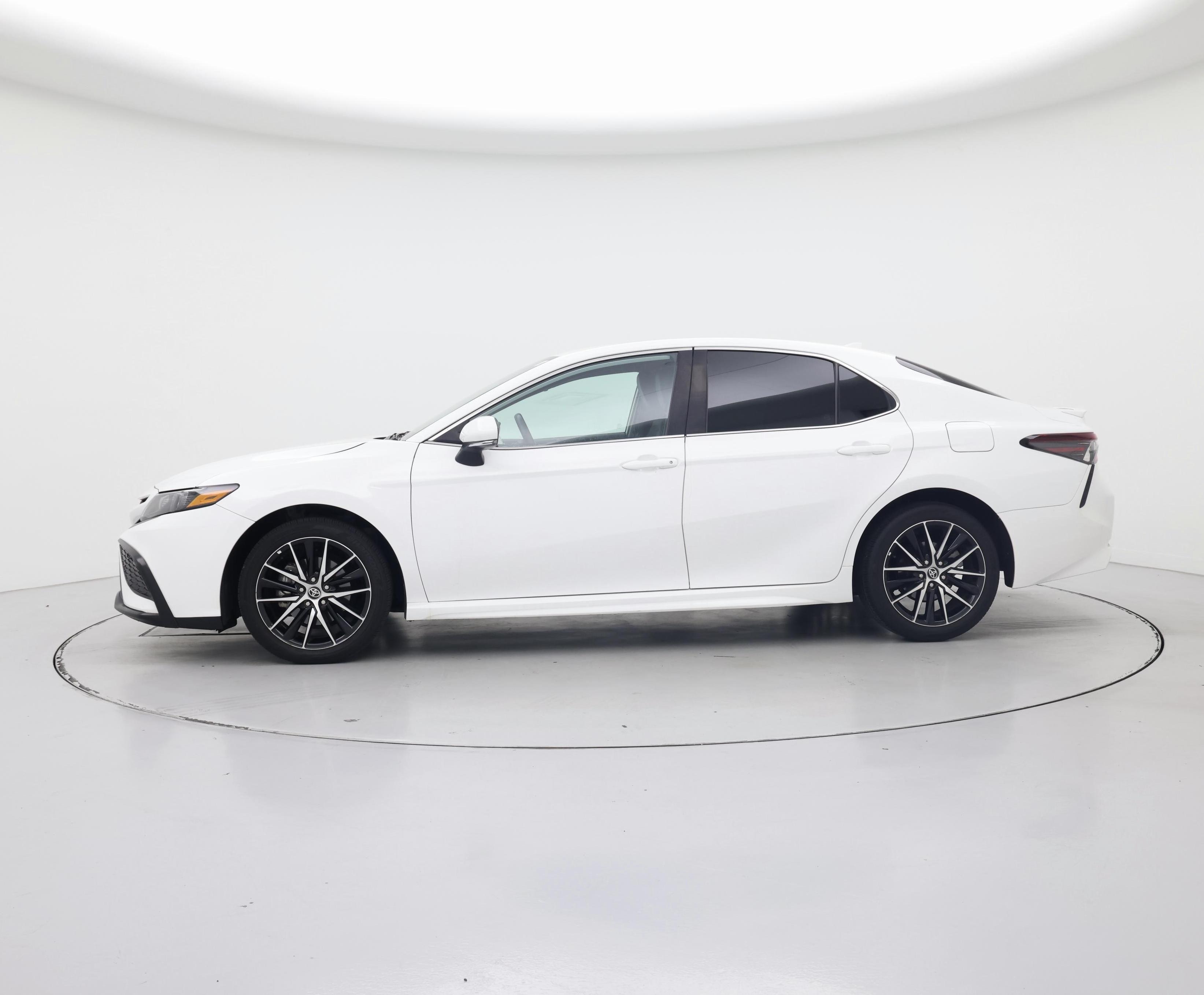 Thumbnail: 2024 Toyota Camry - 3