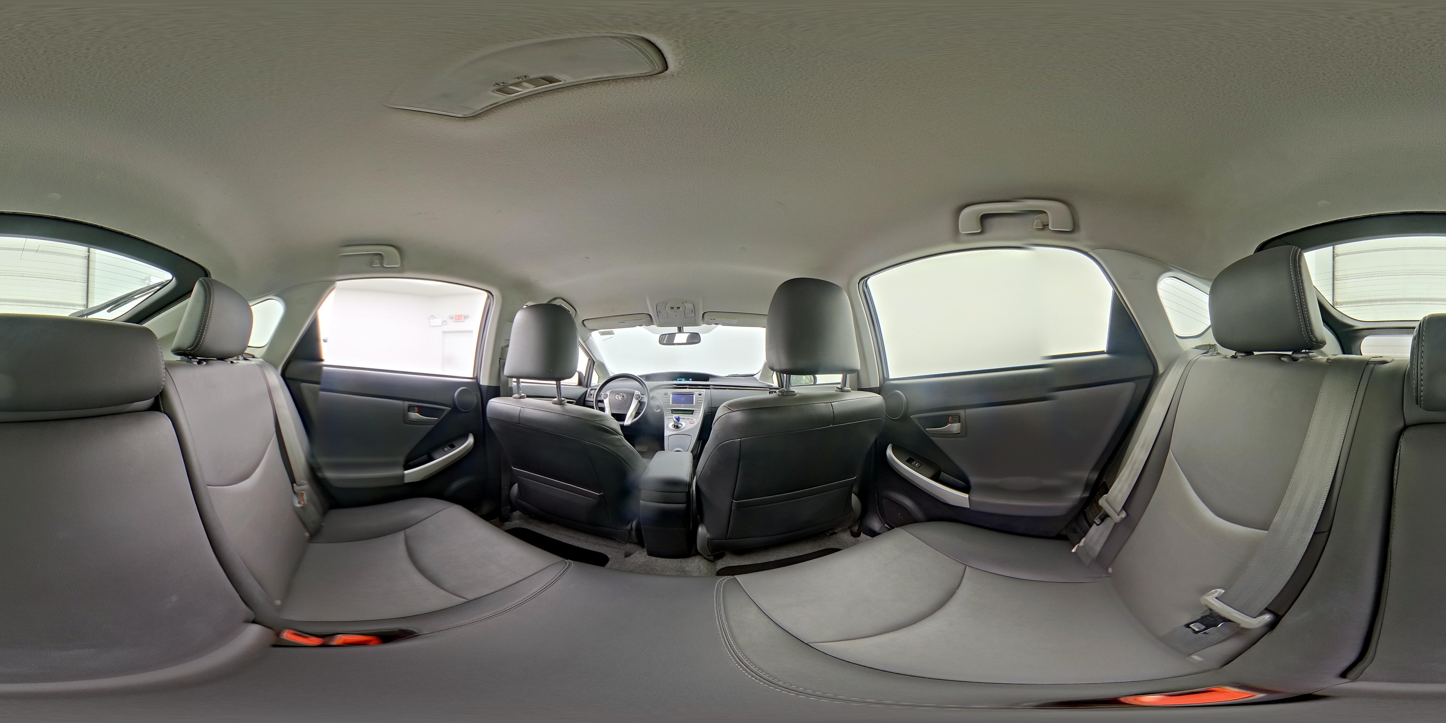 2014 Toyota Prius Four - Photo 24