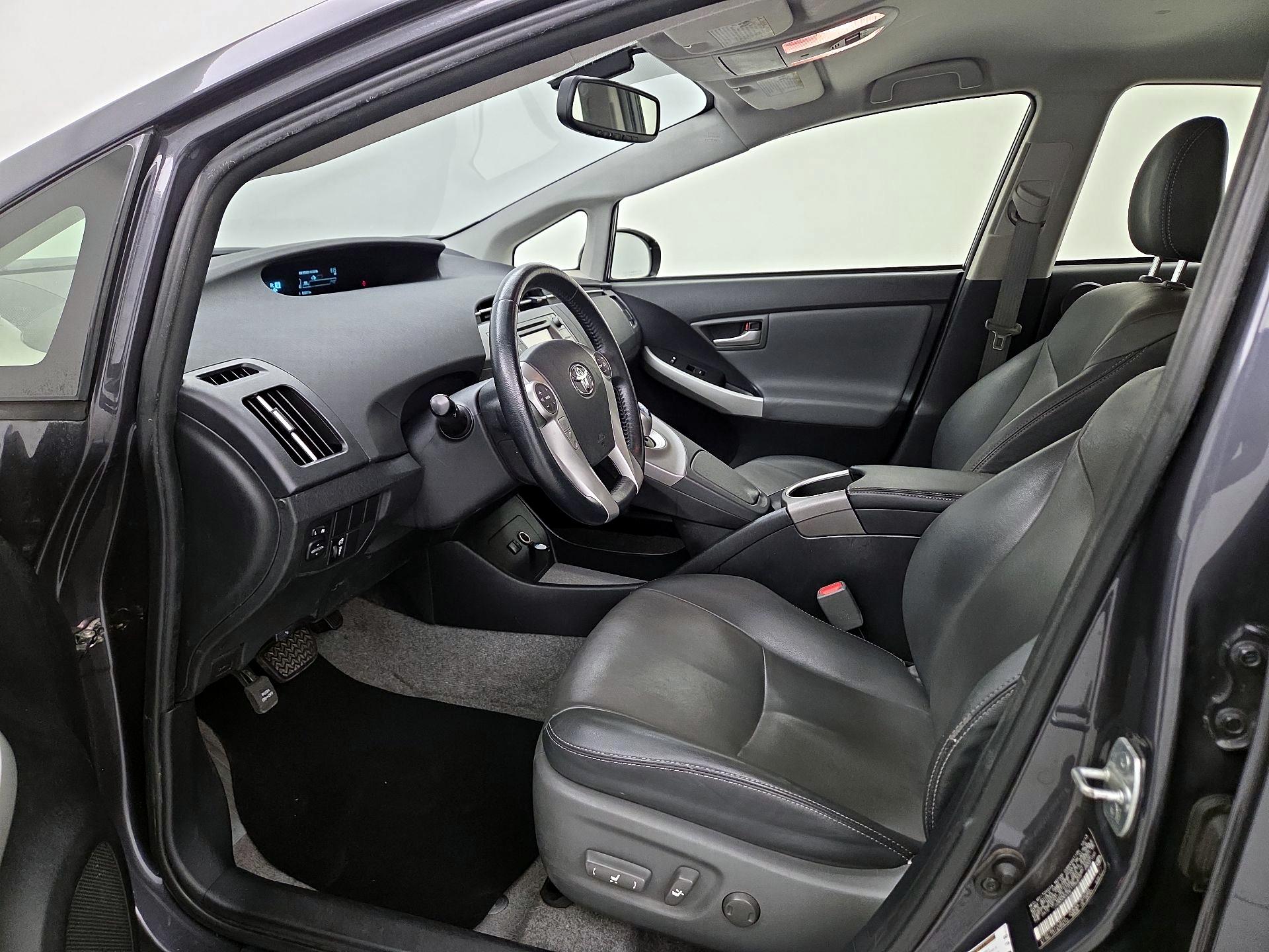 Thumbnail: 2014 Toyota Prius - 11