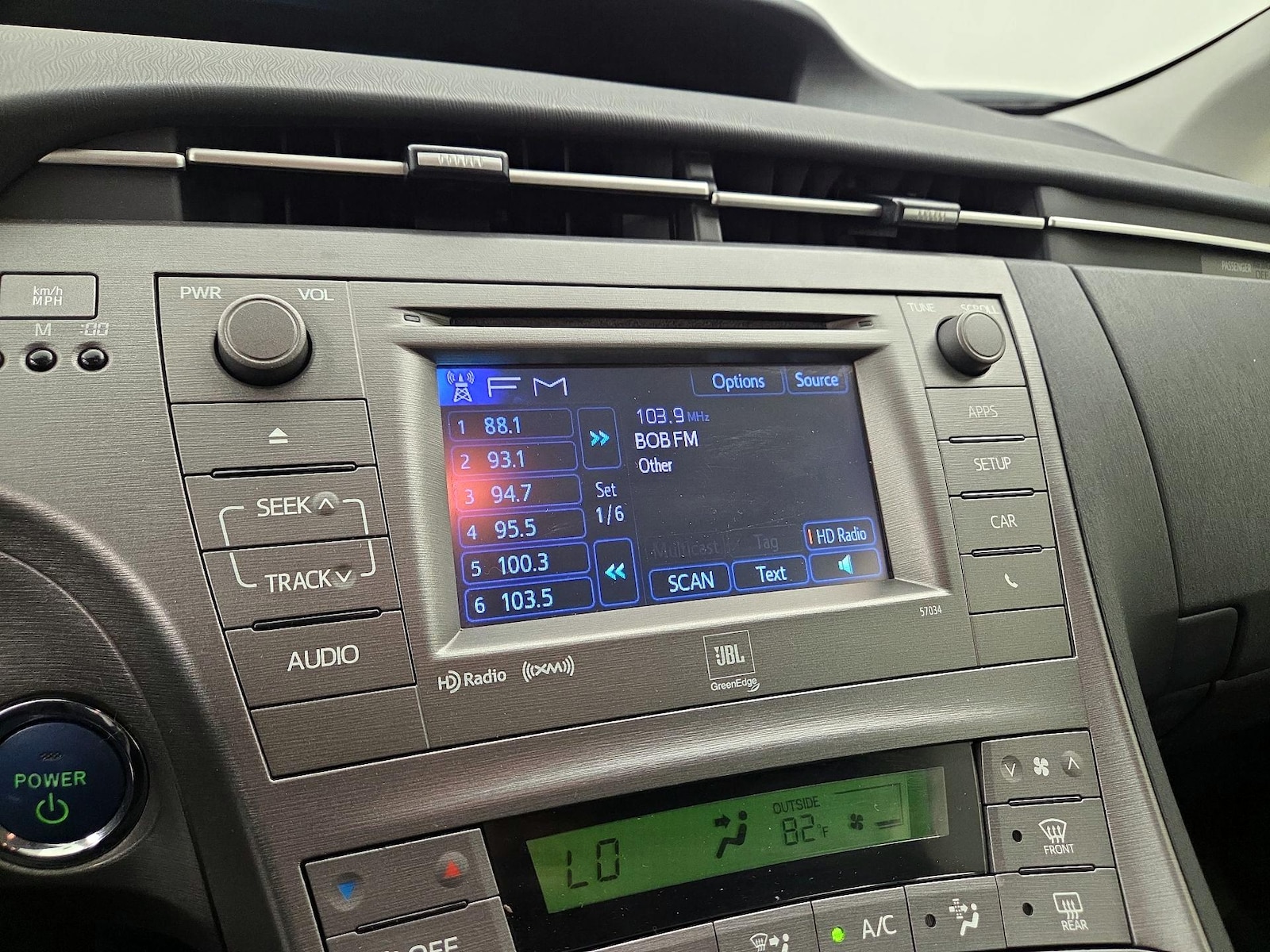 2014 Toyota Prius Four - Photo 16