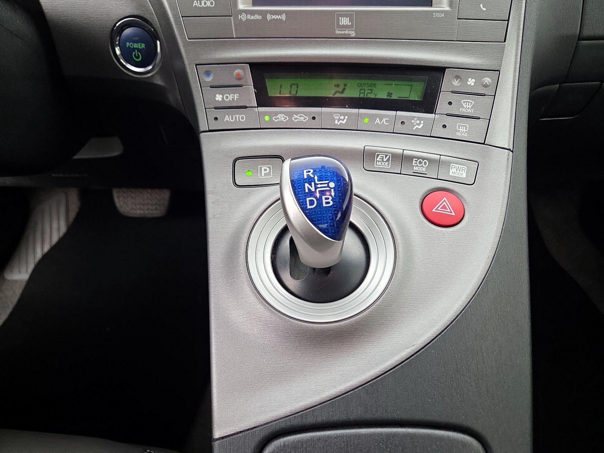 Thumbnail: 2014 Toyota Prius - 17